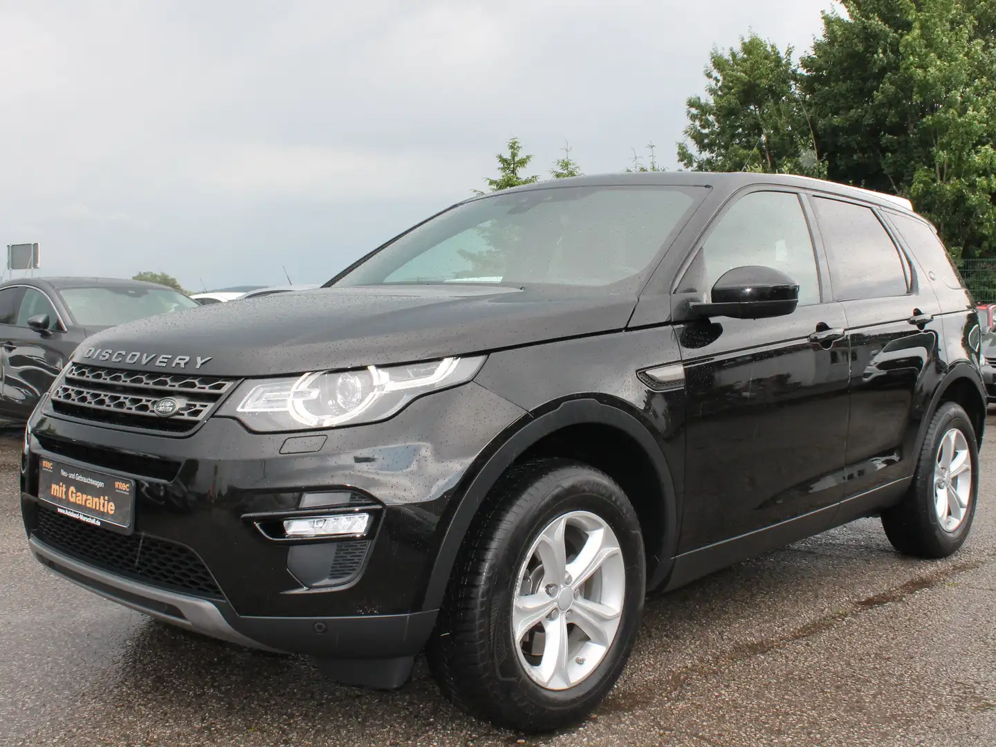 Land Rover Discovery Sport 2,0 D SE AWD VOLL VOLL AHK EURO6 Schwarz - 1