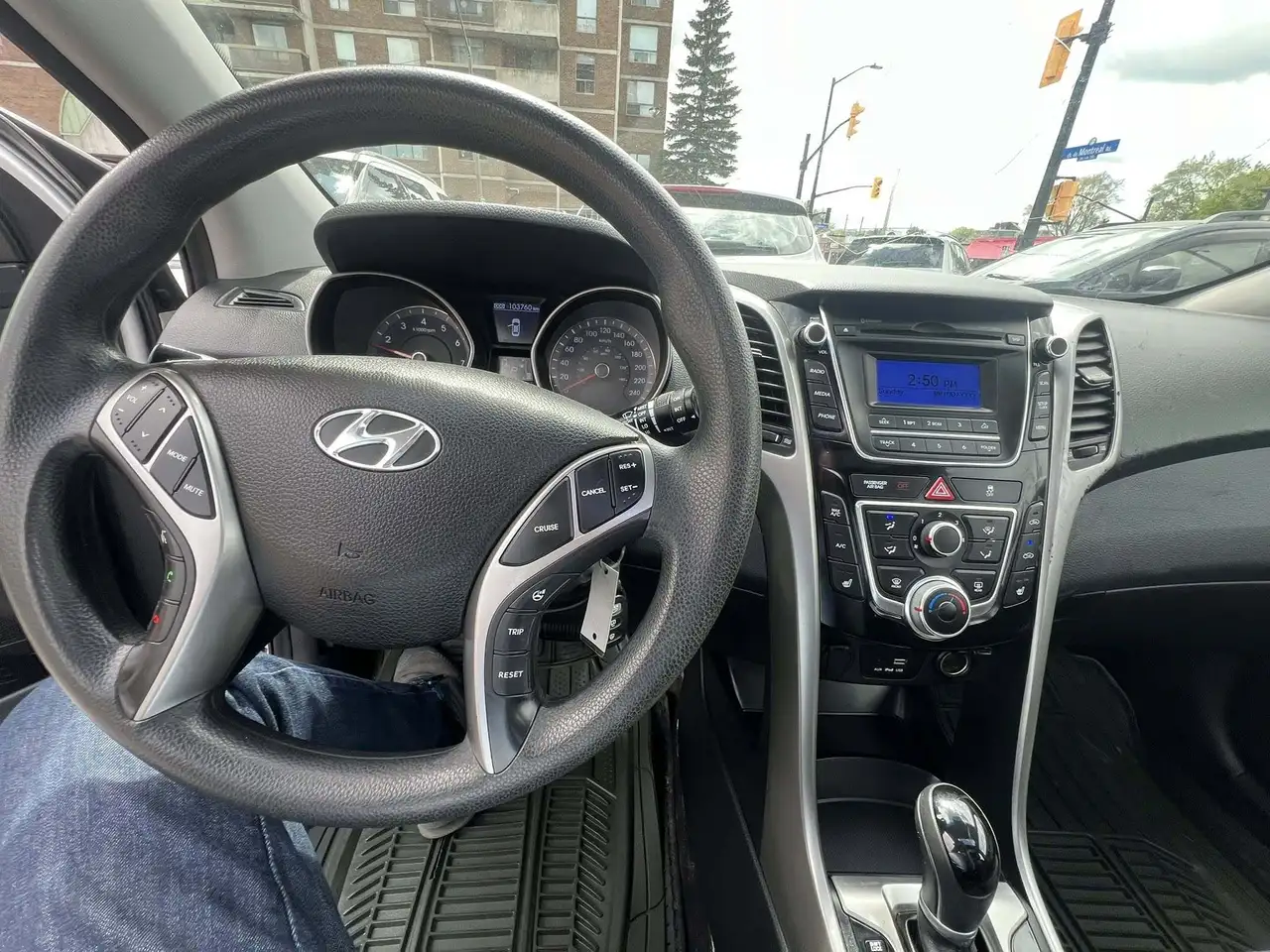 Hyundai ELANTRA снимка Hyundai ELANTRA