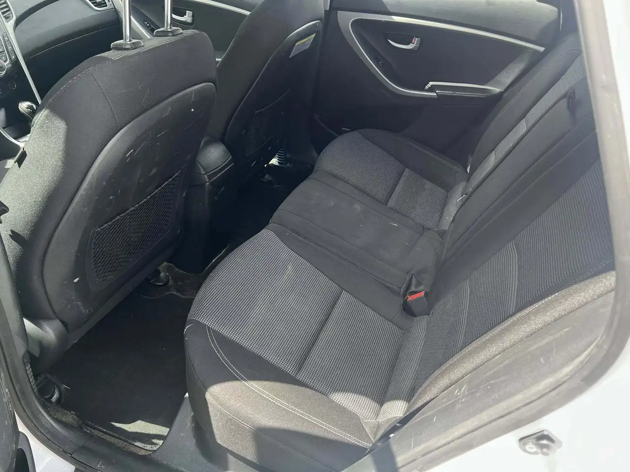 Hyundai ELANTRA снимка Hyundai ELANTRA