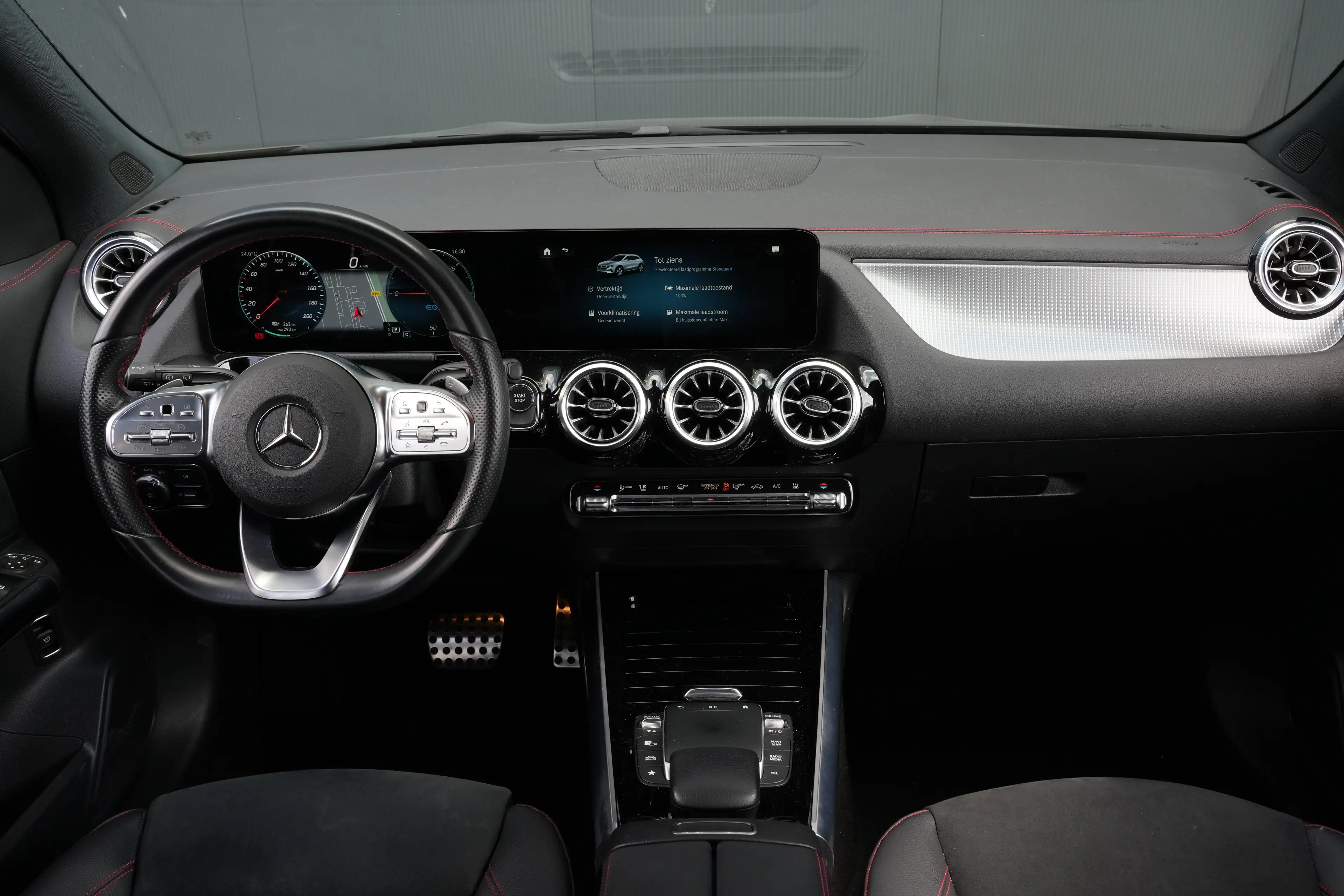Mercedes-Benz EQA 250 AMG Line 190PK | AMG Styling | Achteruitrijcamera — photo 4