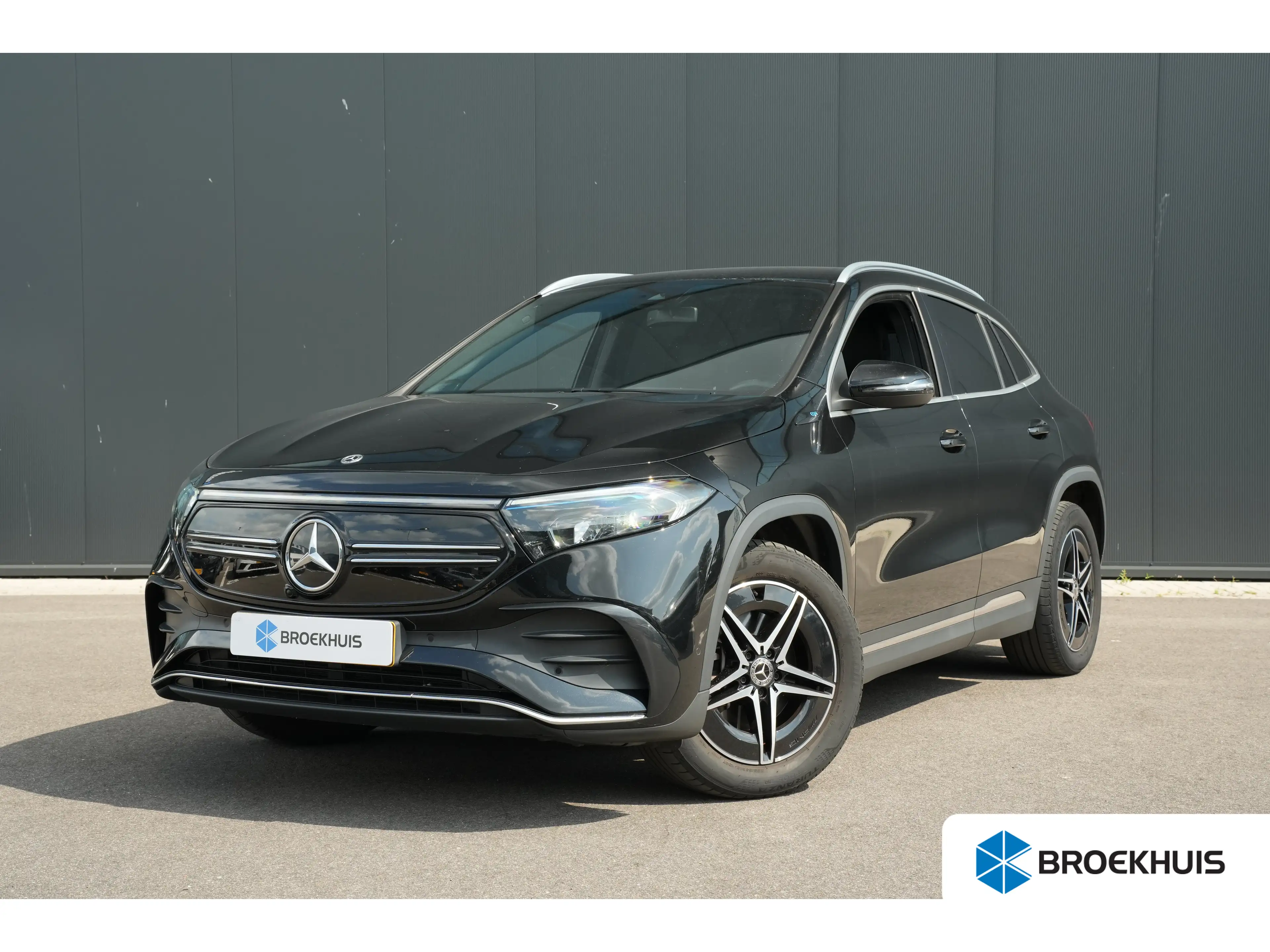 Mercedes-Benz EQA 250 AMG Line 190PK | AMG Styling | Achteruitrijcamera