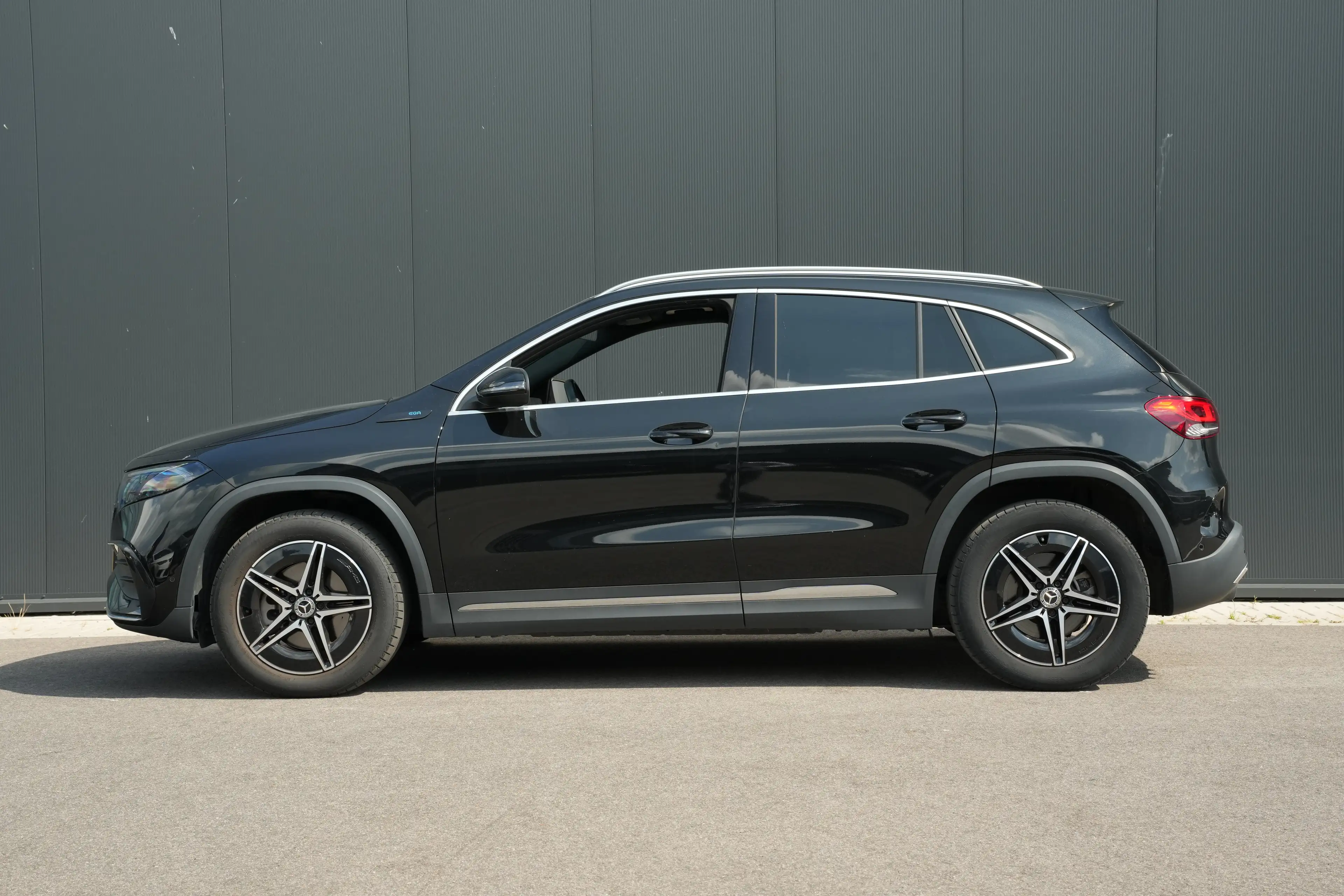 Mercedes-Benz EQA 250 AMG Line 190PK | AMG Styling | Achteruitrijcamera — photo 3