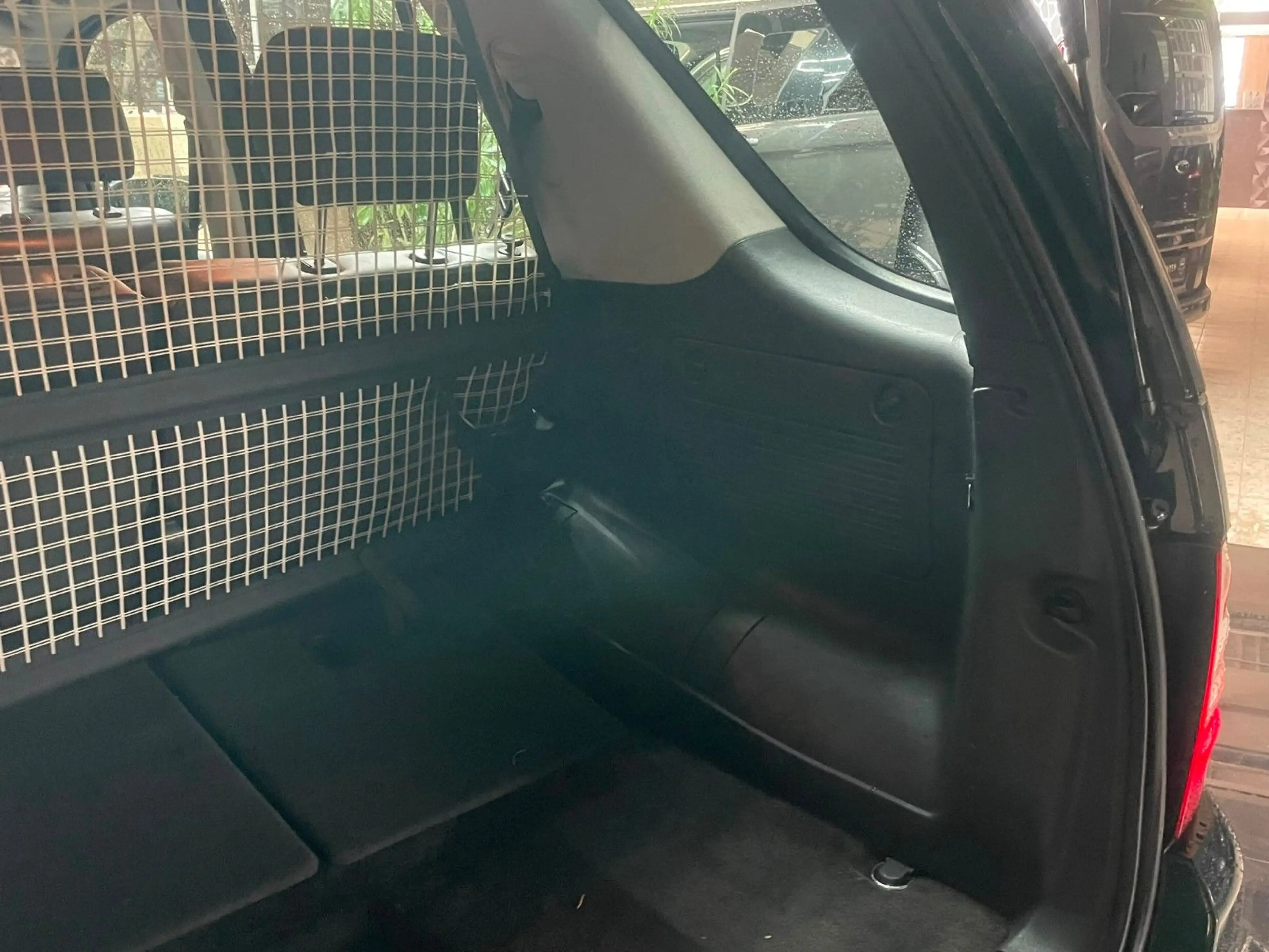 Mercedes-Benz ML 270 CDI / HU.8.27 / AHK — photo 9
