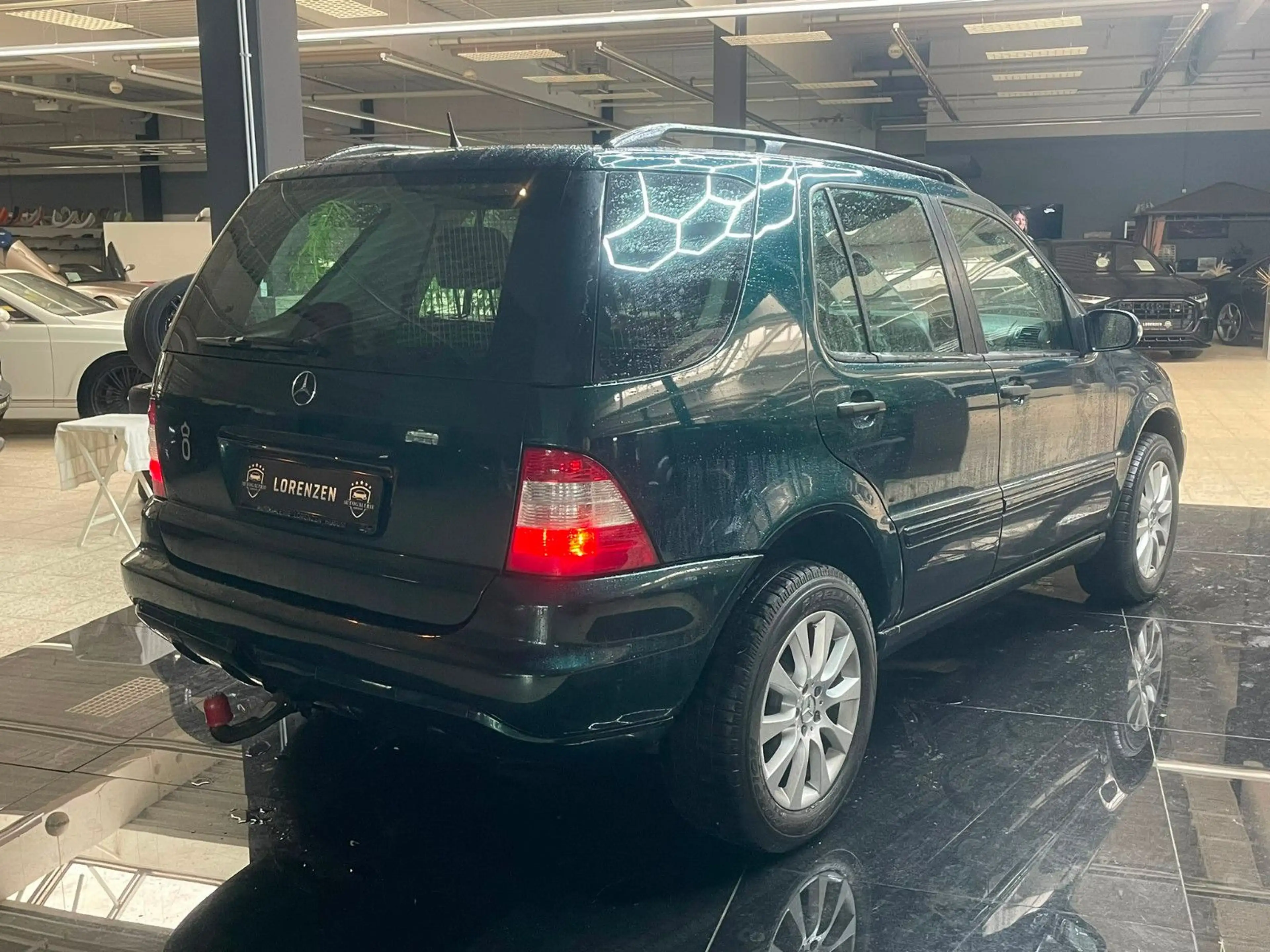 Mercedes-Benz ML 270 CDI / HU.8.27 / AHK — photo 3