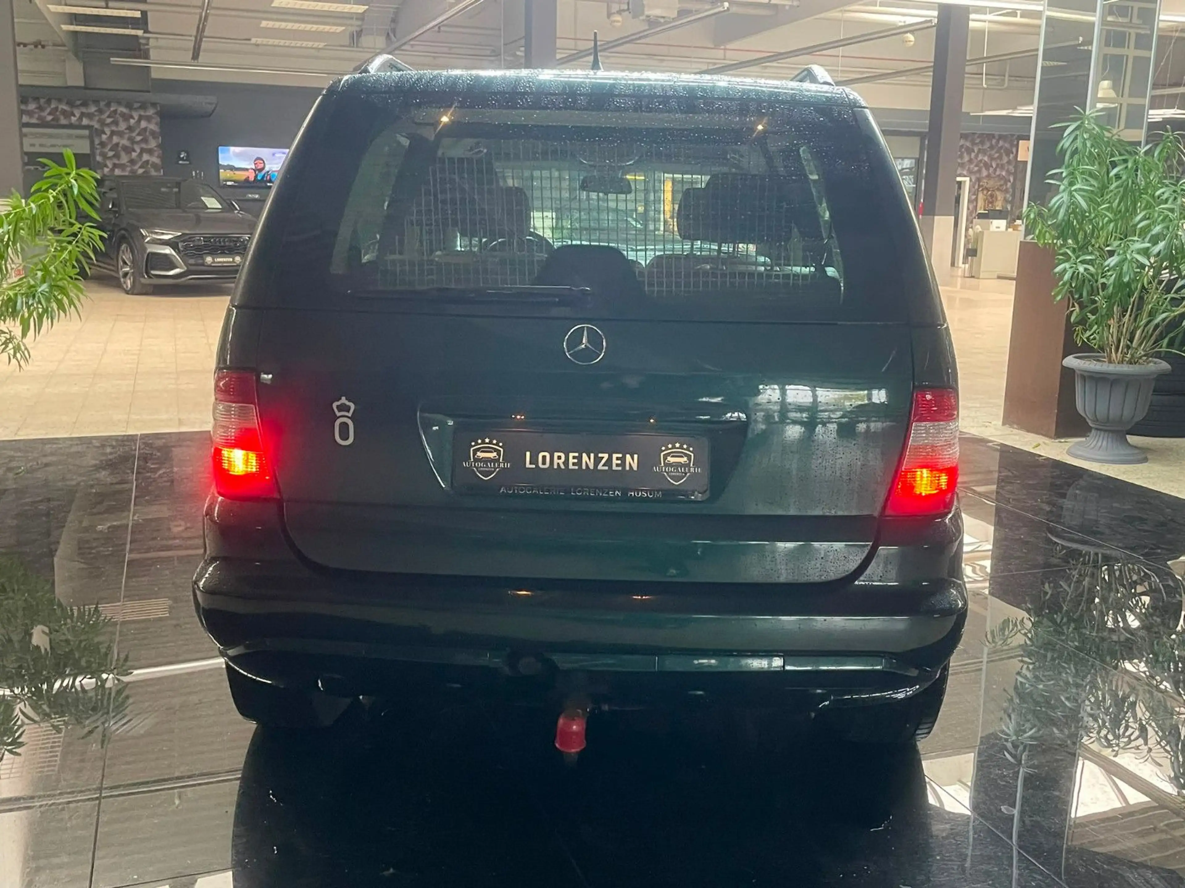 Mercedes-Benz ML 270 CDI / HU.8.27 / AHK — photo 4