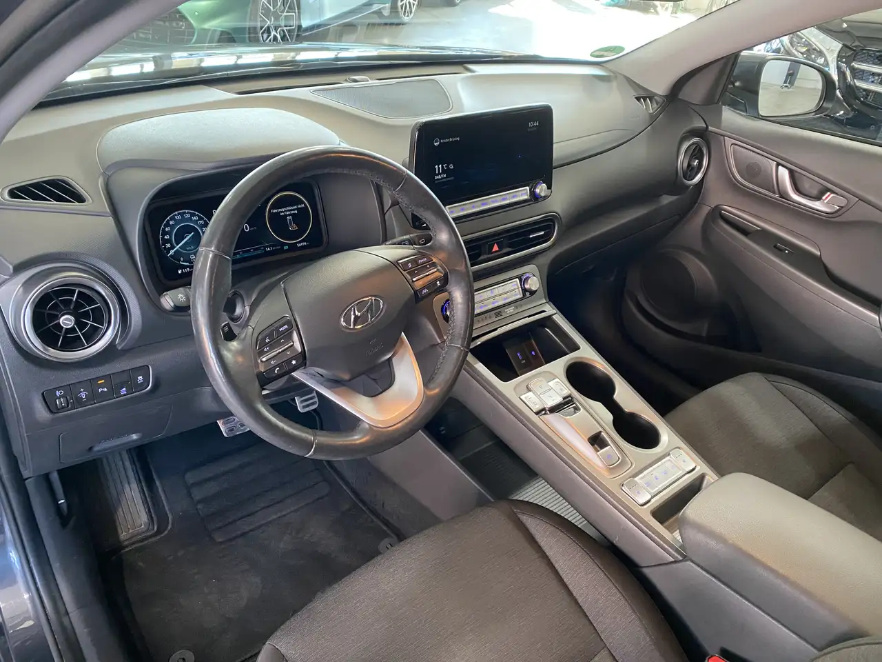 Hyundai KONA Trend 64kWh SoH 97,2% NAV ACC WäPu 13