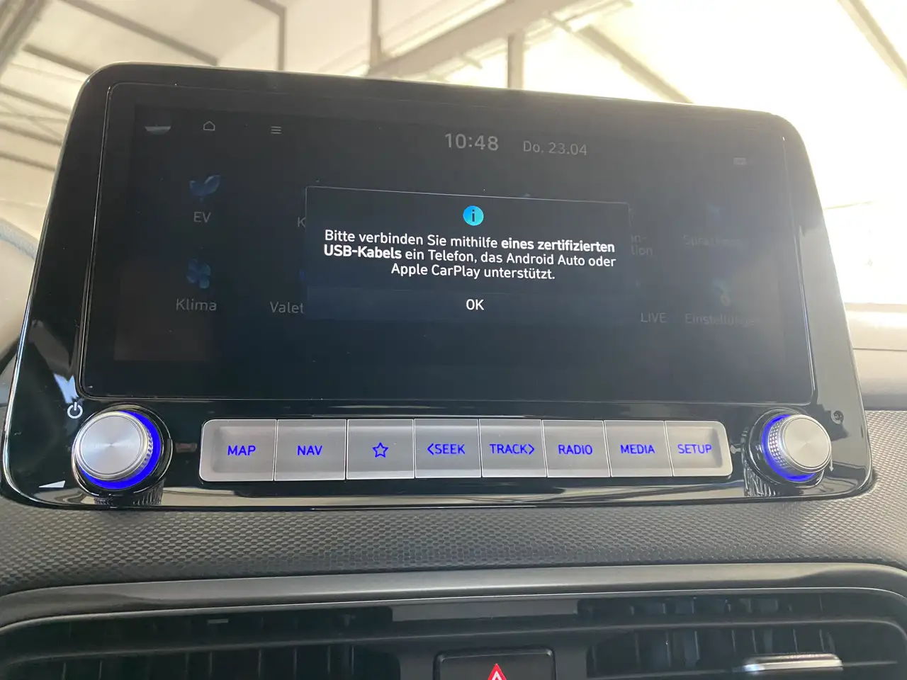 Hyundai KONA Trend 64kWh SoH 97,2% NAV ACC WäPu 27