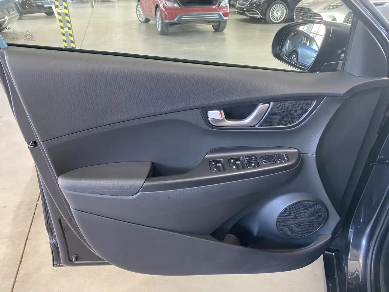 Hyundai KONA Trend 64kWh SoH 97,2% NAV ACC WäPu 11