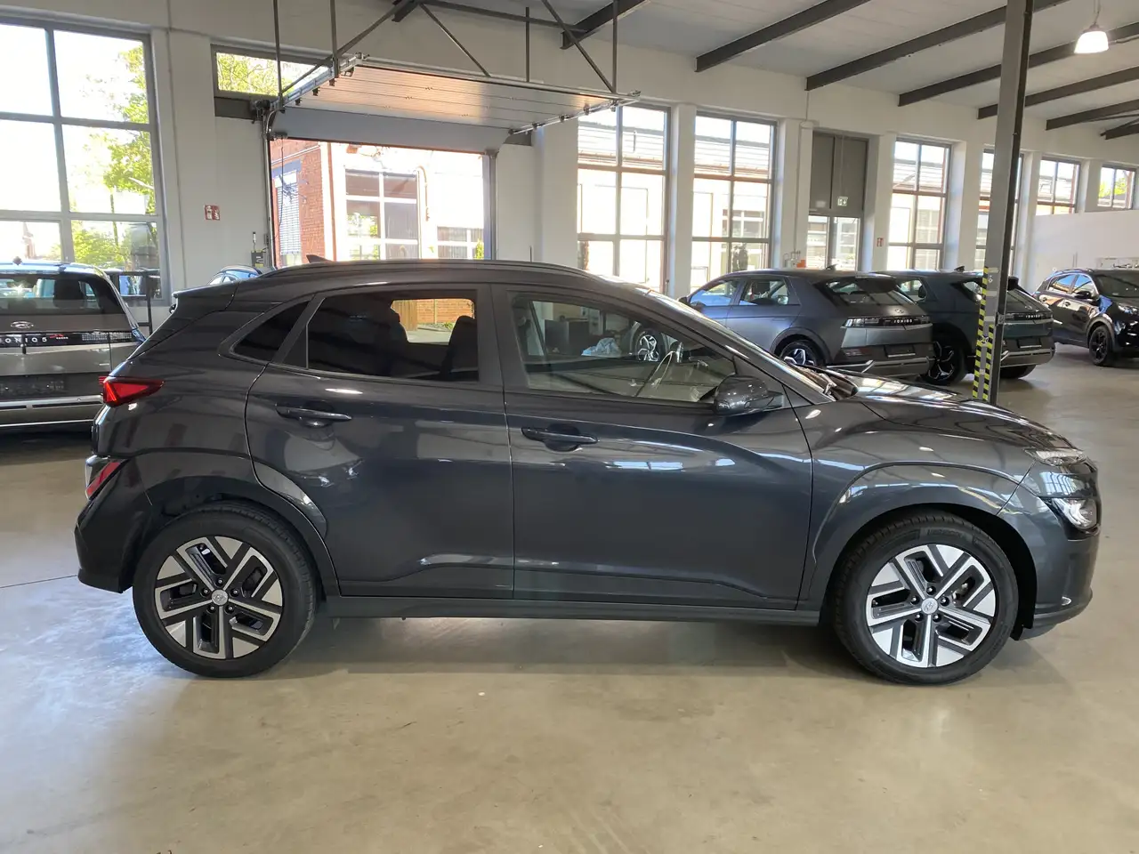 Hyundai KONA Trend 64kWh SoH 97,2% NAV ACC WäPu 5