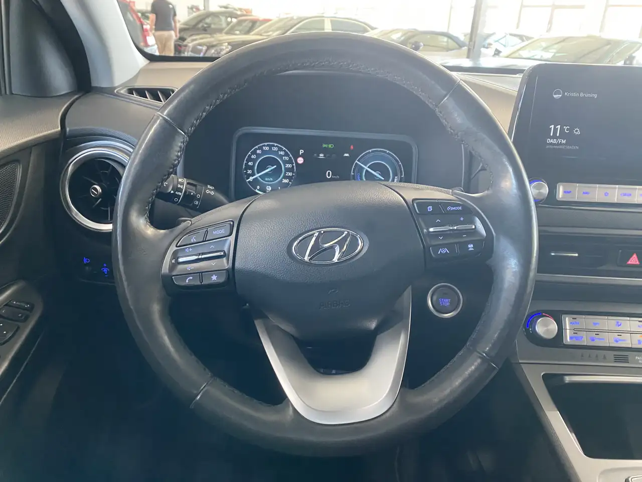 Hyundai KONA Trend 64kWh SoH 97,2% NAV ACC WäPu 16