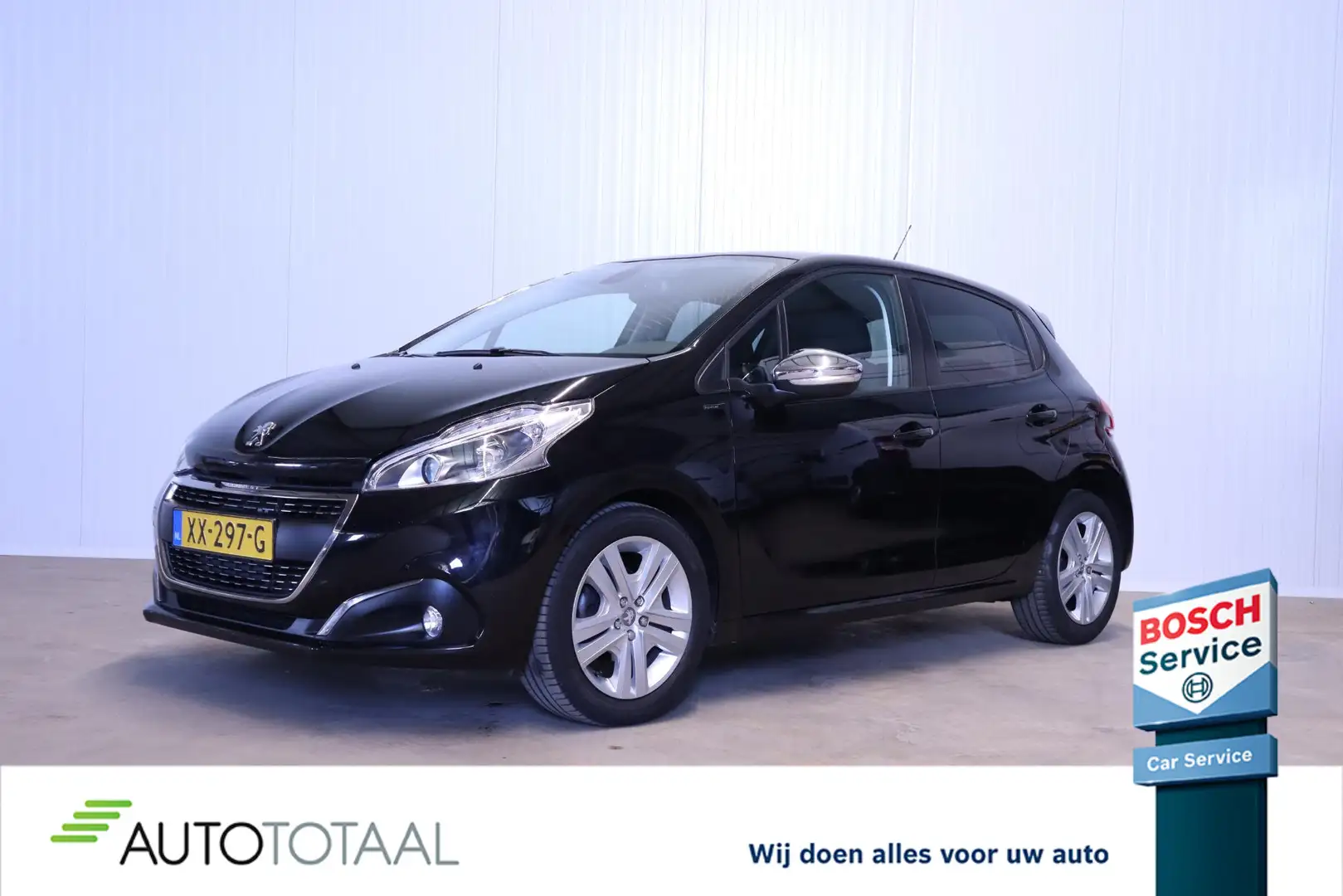 Peugeot 208 1.2 PureTech Signature Noir - 1