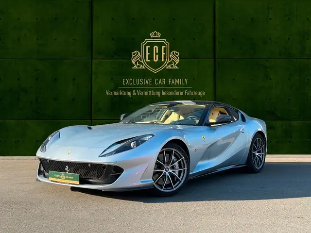Ferrari 812 Superfast - deut. - Carbon - Inspektion NEU