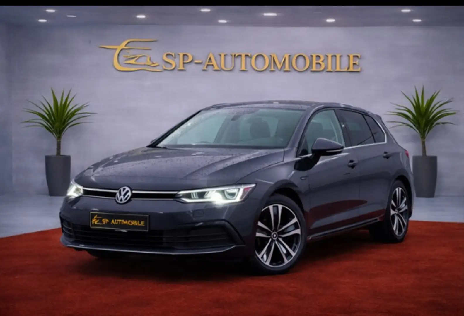 Volkswagen Golf 2,0 TDI Comfortline DSG Schwarz - 1