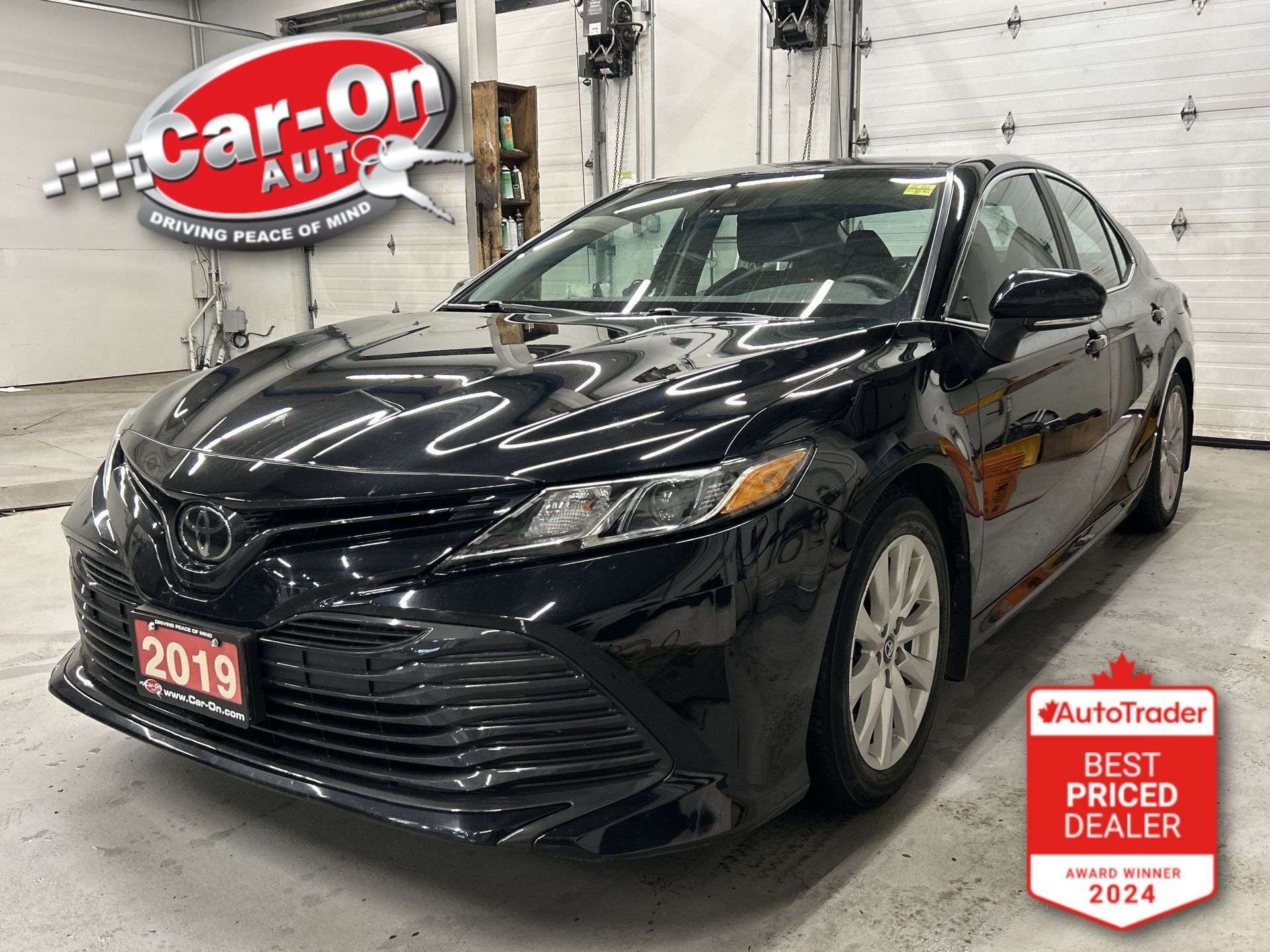Black 2019 Toyota Camry Sedan Front-Wheel Drive Automatic
