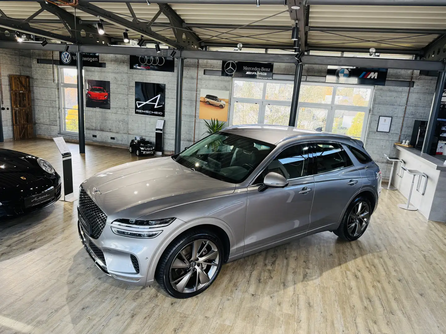 Genesis GV70 Sport 4WD*ACC*AHK*360°KAMERA*LEDER*HEADUP* Grau - 2