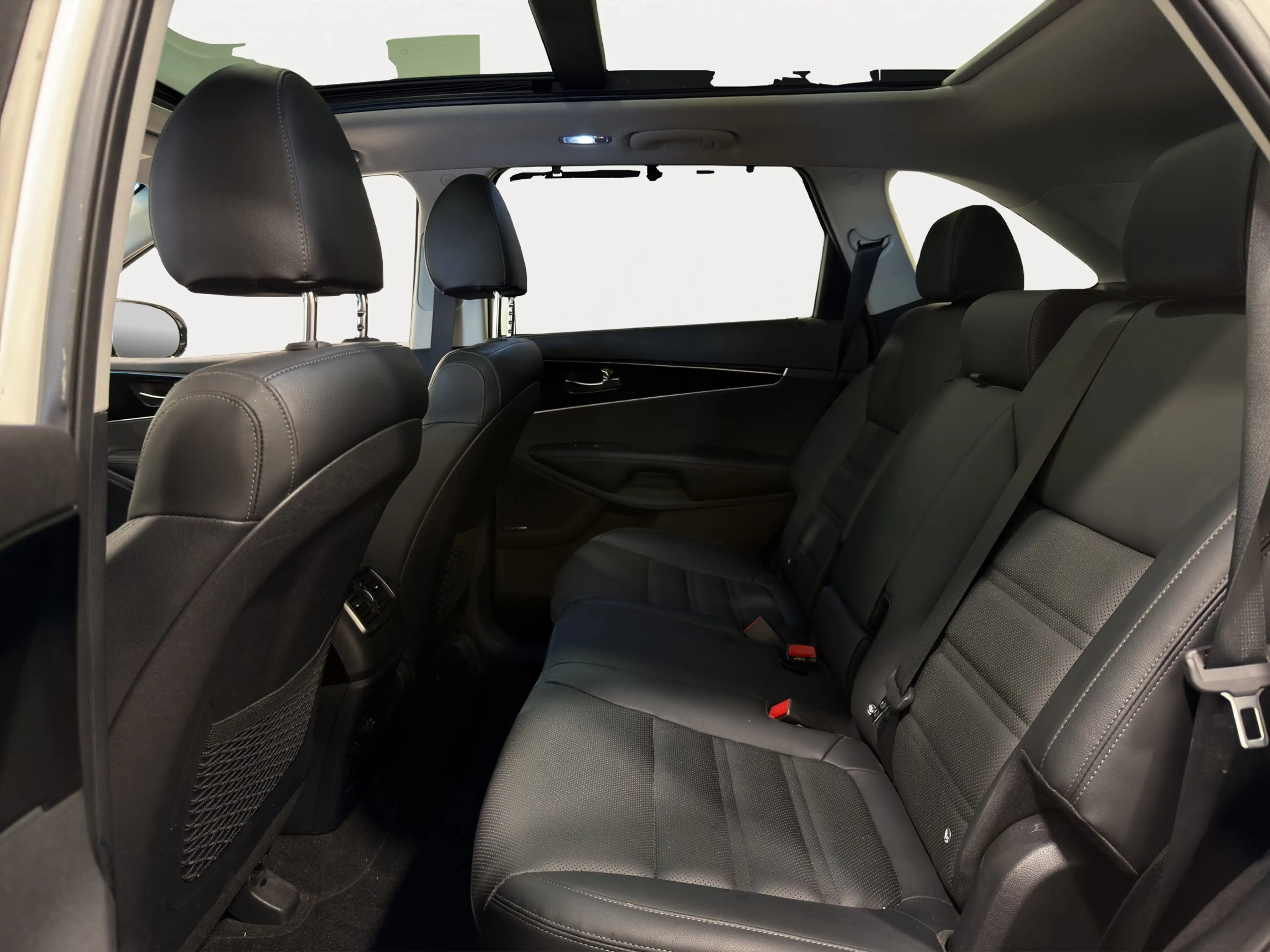 Kia Sorento 2.2CRDi Platinum Edition 4WD *PANO*AHK*STANDHEZUNG — photo 12