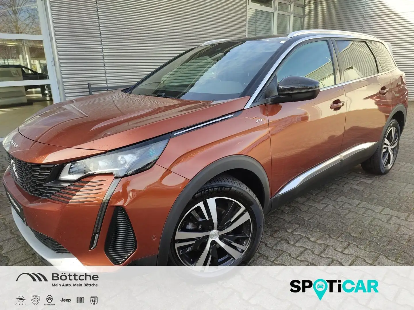 Peugeot 5008 1.2 12V e-THP,Klima,Navi,SHZ,Teilleder,AHK abn.,PD Orange - 1