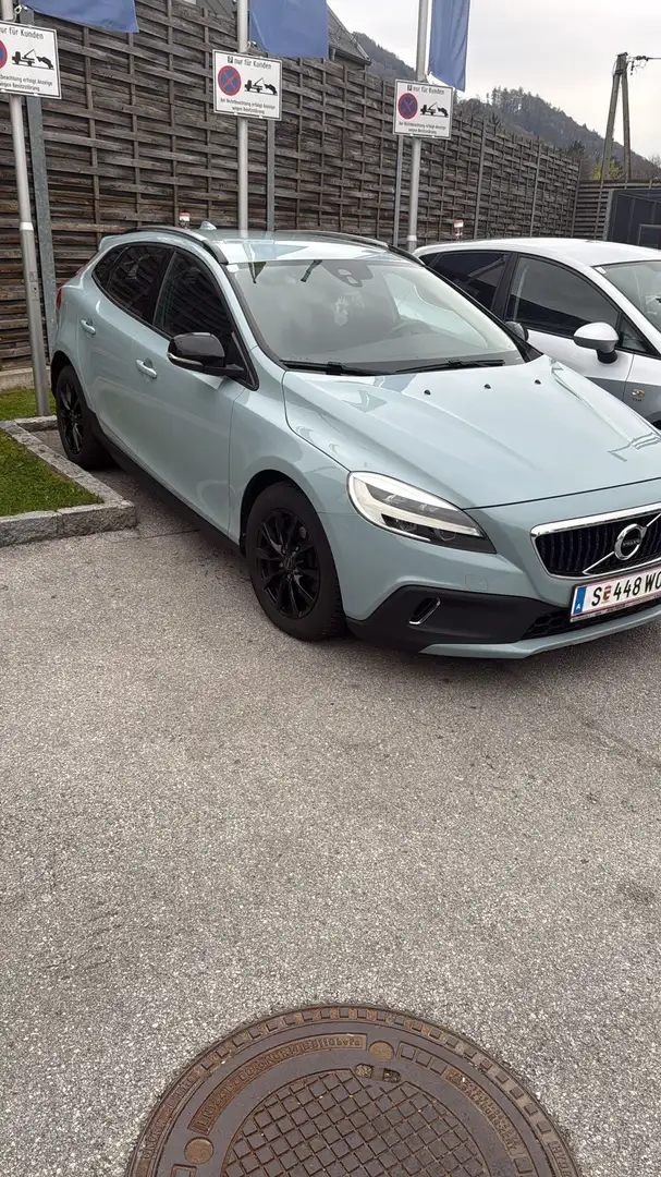 Volvo V40 Cross Country - 2