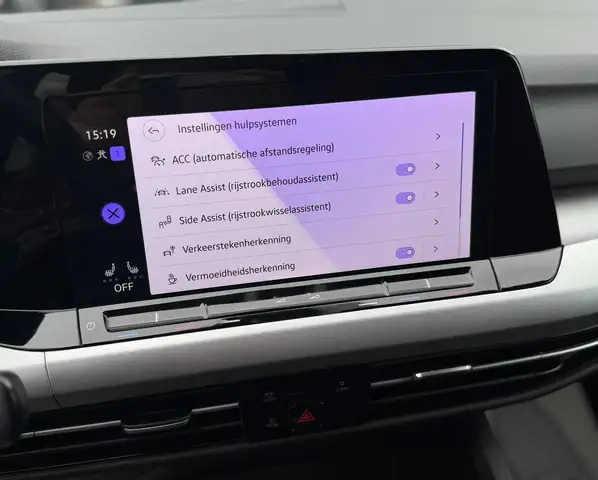 Volkswagen Golf view 13