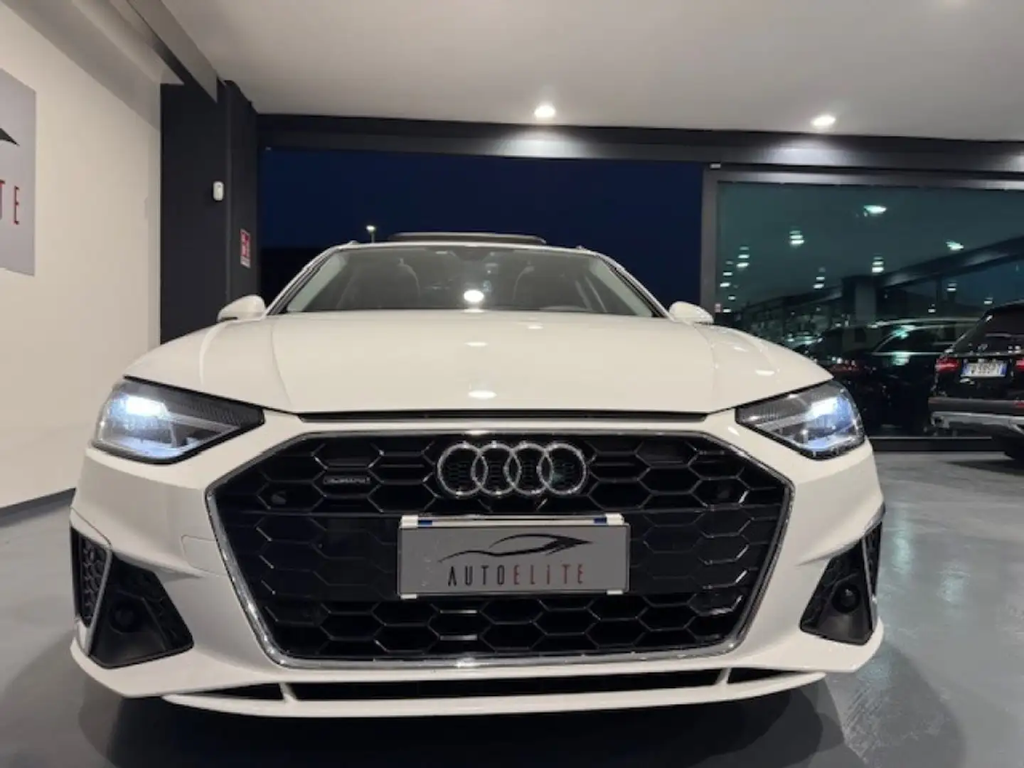 Audi A4 AVANT 40TDI QUATTRO S-LINE EDITION TETTO PANORAMIC Blanc - 2