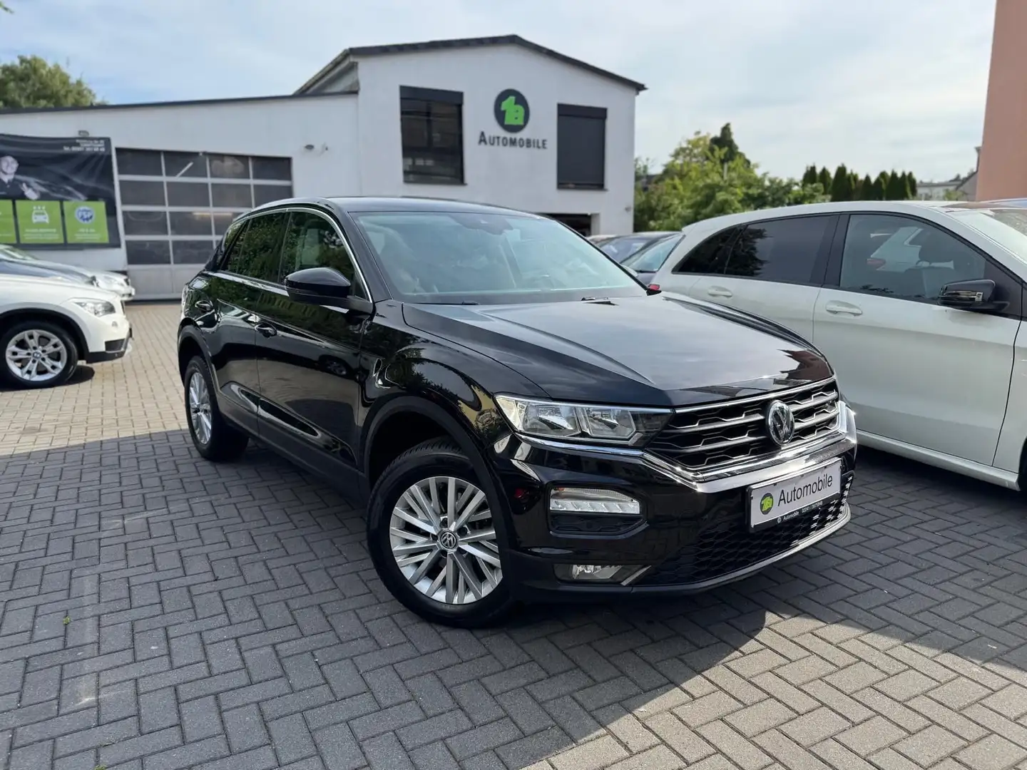 Volkswagen T-Roc *NAVI*PDC*SHZ*SPUR*4S-REIFEN Noir - 1