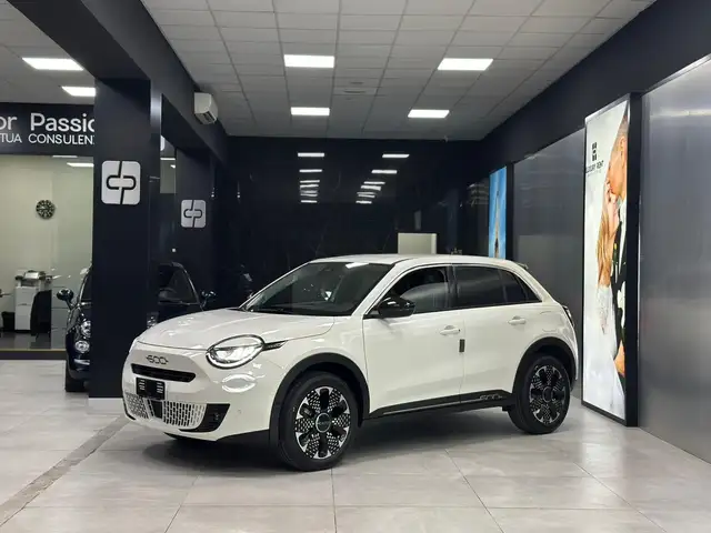 Fiat 600 600 IV 2023 1.2 hybrid La Prima 110cv auto