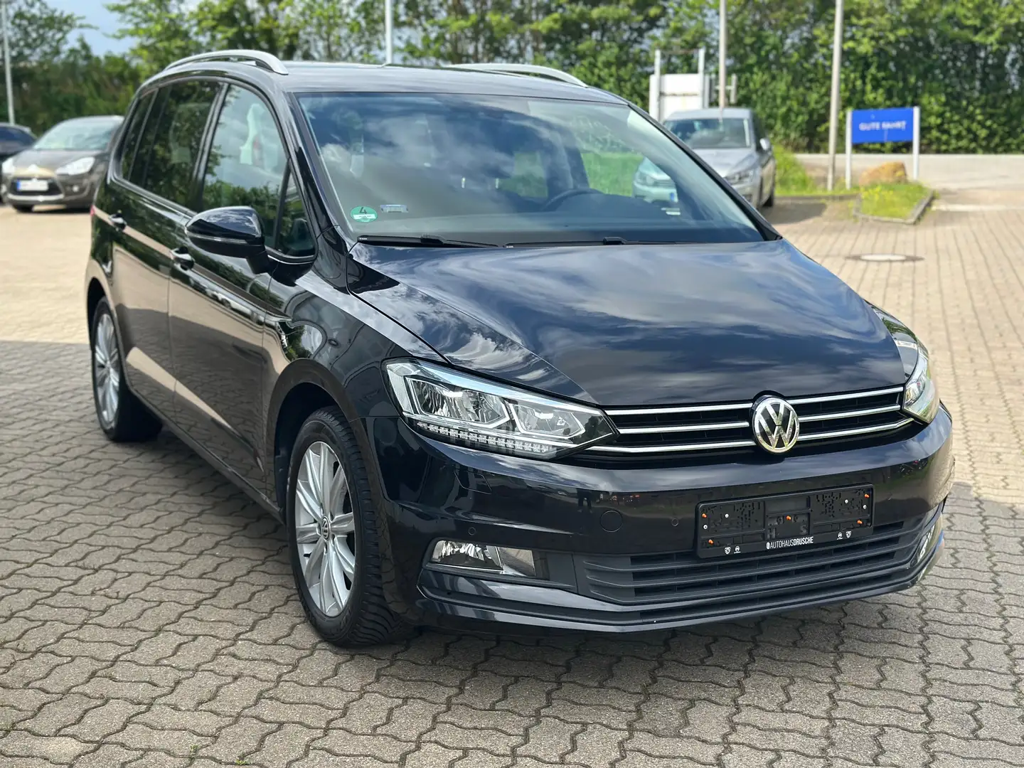 Volkswagen Touran Comfortline PDC Lenkradheizung Sitzheizung ACC AHZ Noir - 1