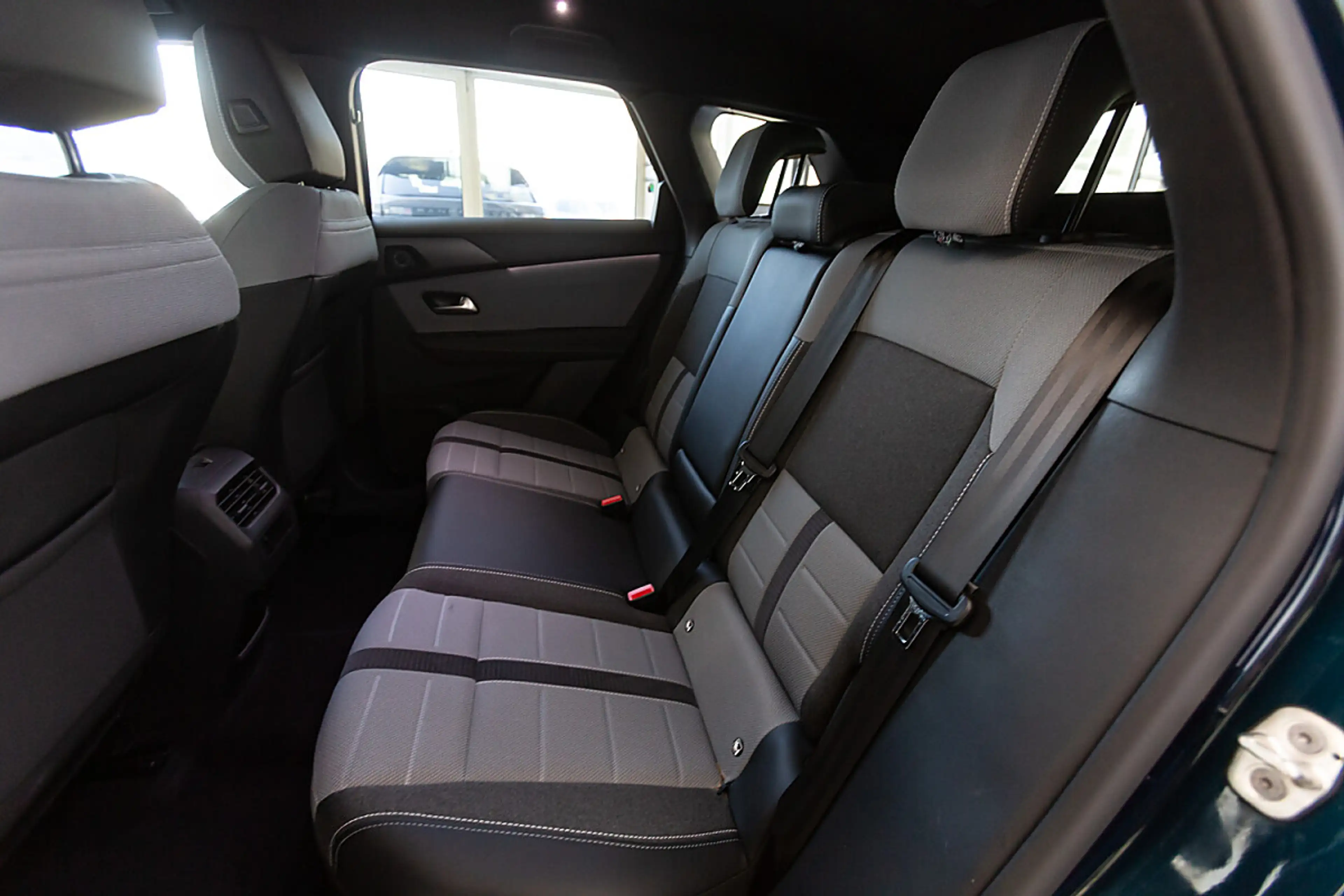 Opel Grandland 1.2 MHEV GS Aut. — photo 5