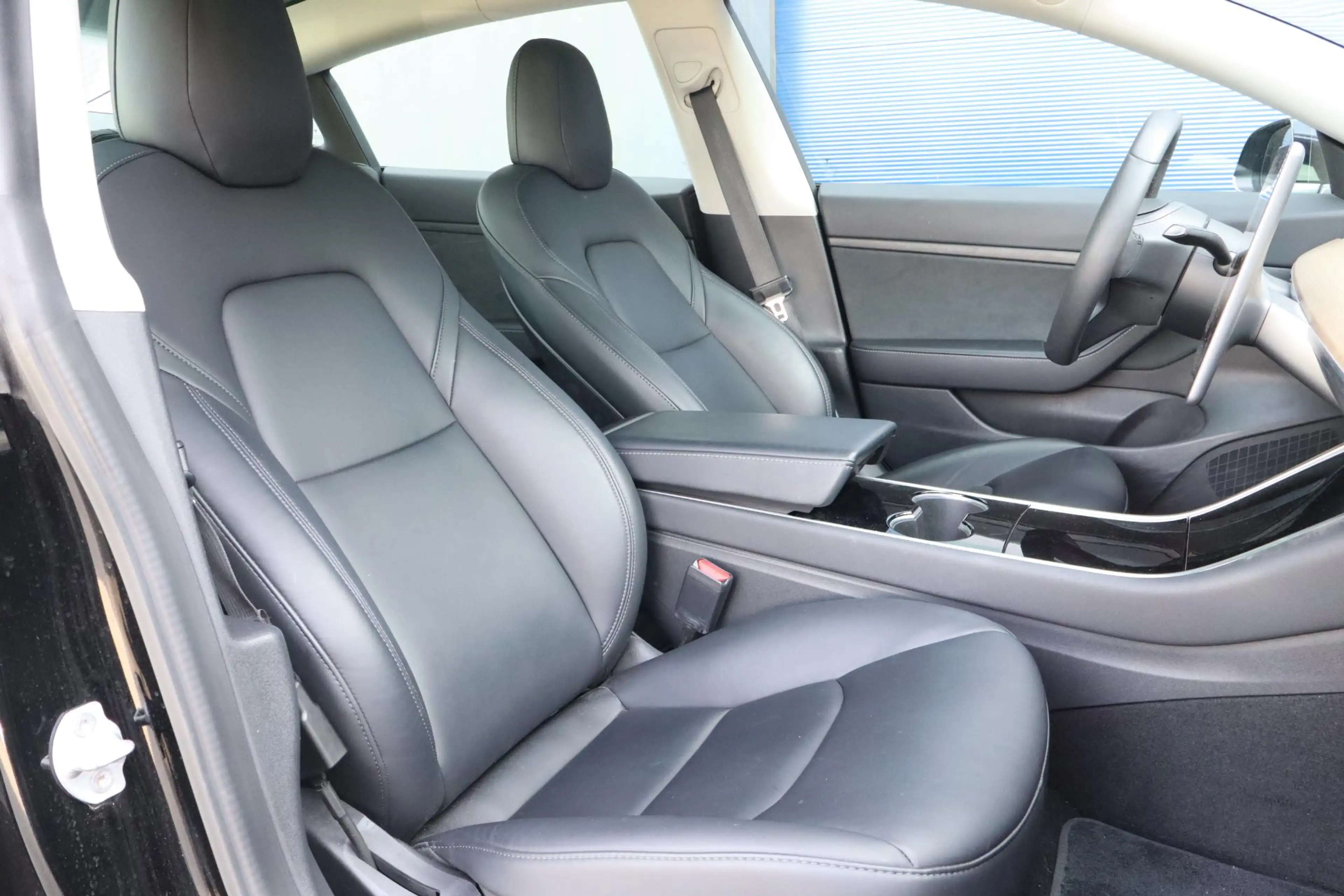 Tesla Model 3 Standard RWD Plus 60 kWh | 87,9% | Full Self-Drivi — photo 12