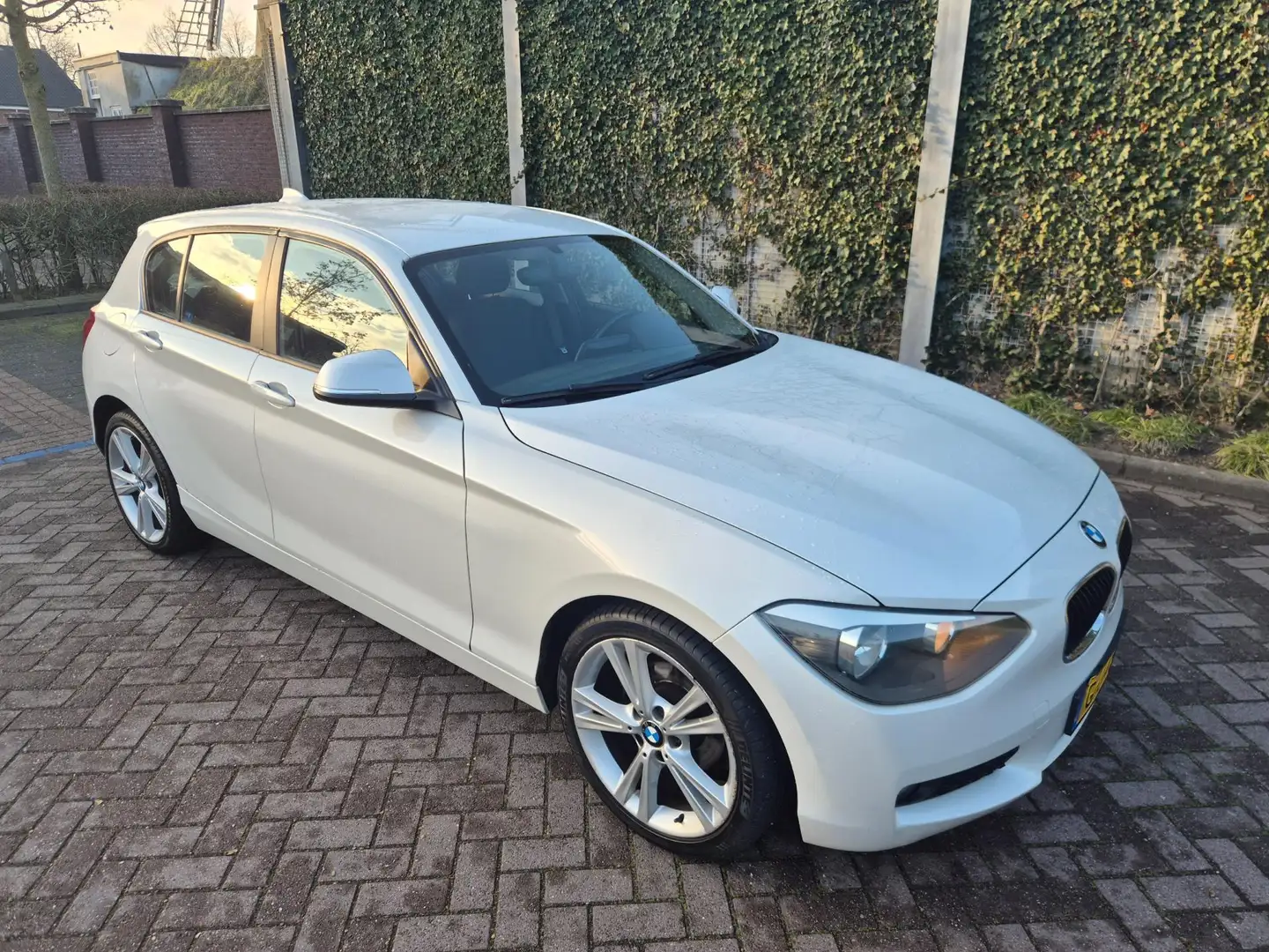 BMW 114 1-serie 114i Business+ Export / Handel Weiß - 1