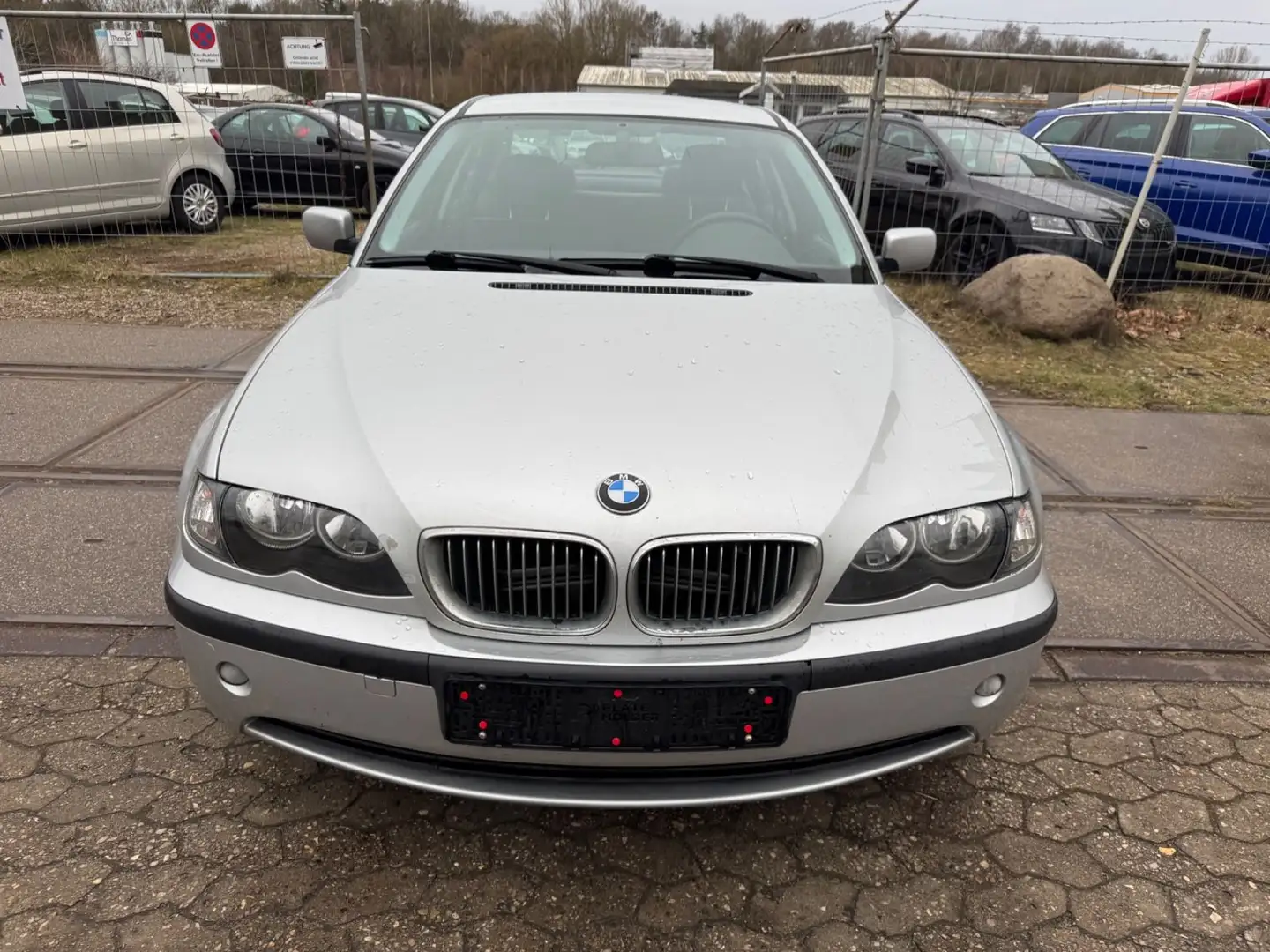 BMW 318 i Lim.*Automatik*Klimatr* Silber - 2
