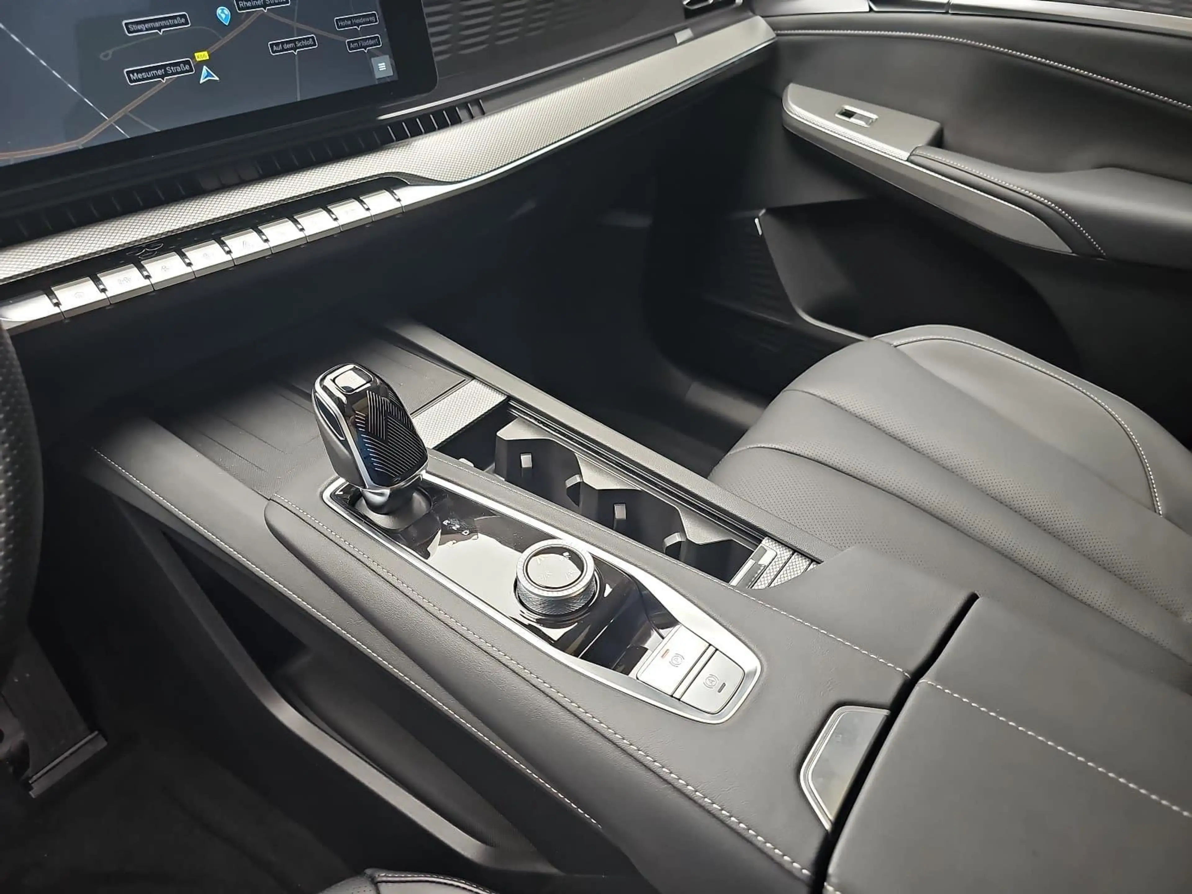 MG MGS9 MGS9 PLUG-IN-HYBRID MY26 PREMIUM — photo 13