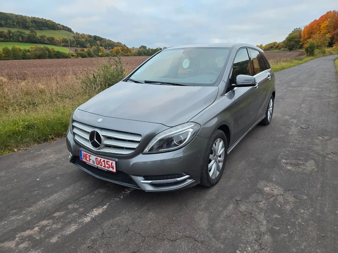 Mercedes-Benz B 200 Sports Tourer/Automatik/AHK/Xenon/Garantie Gris - 1