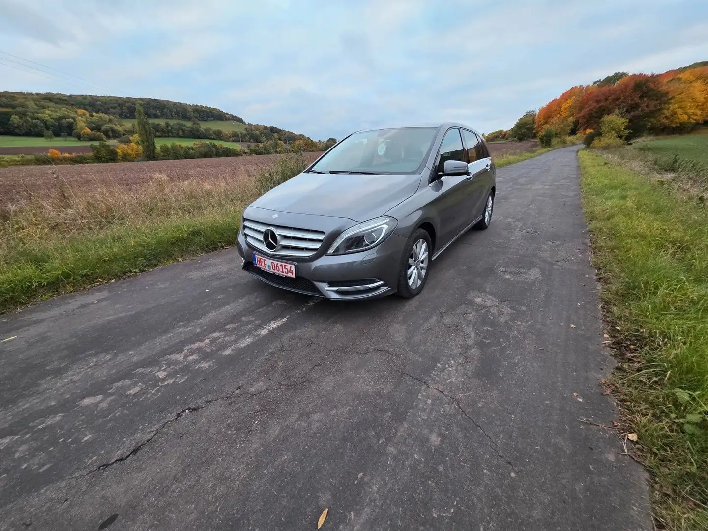 Mercedes-Benz B 200 Sports Tourer/Automatik/AHK/Xenon/Garantie Gris - 2