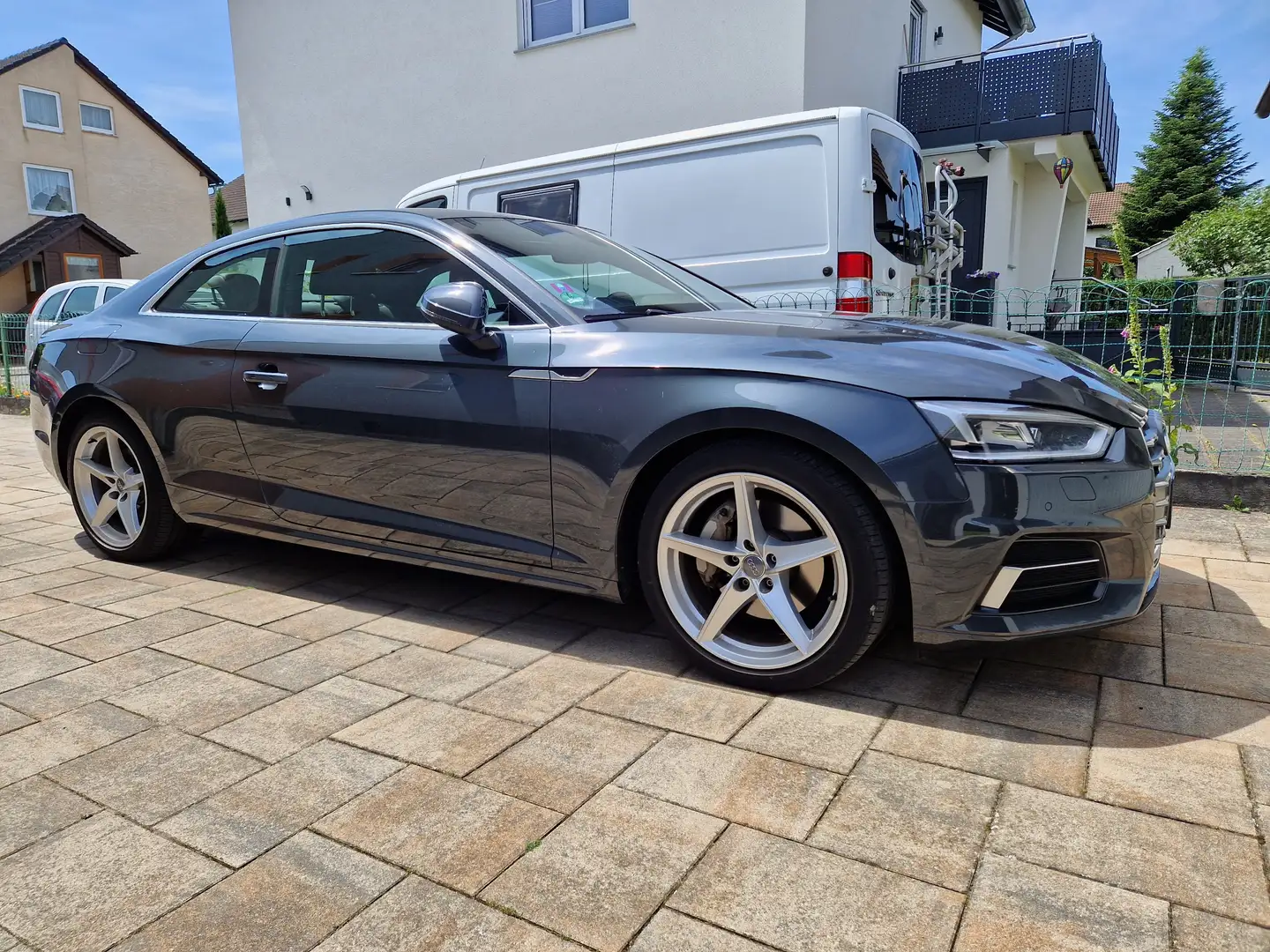 Audi A5 A5 Coupe 40 TDI quattro S tronic Sport, Matrix, Grau - 1