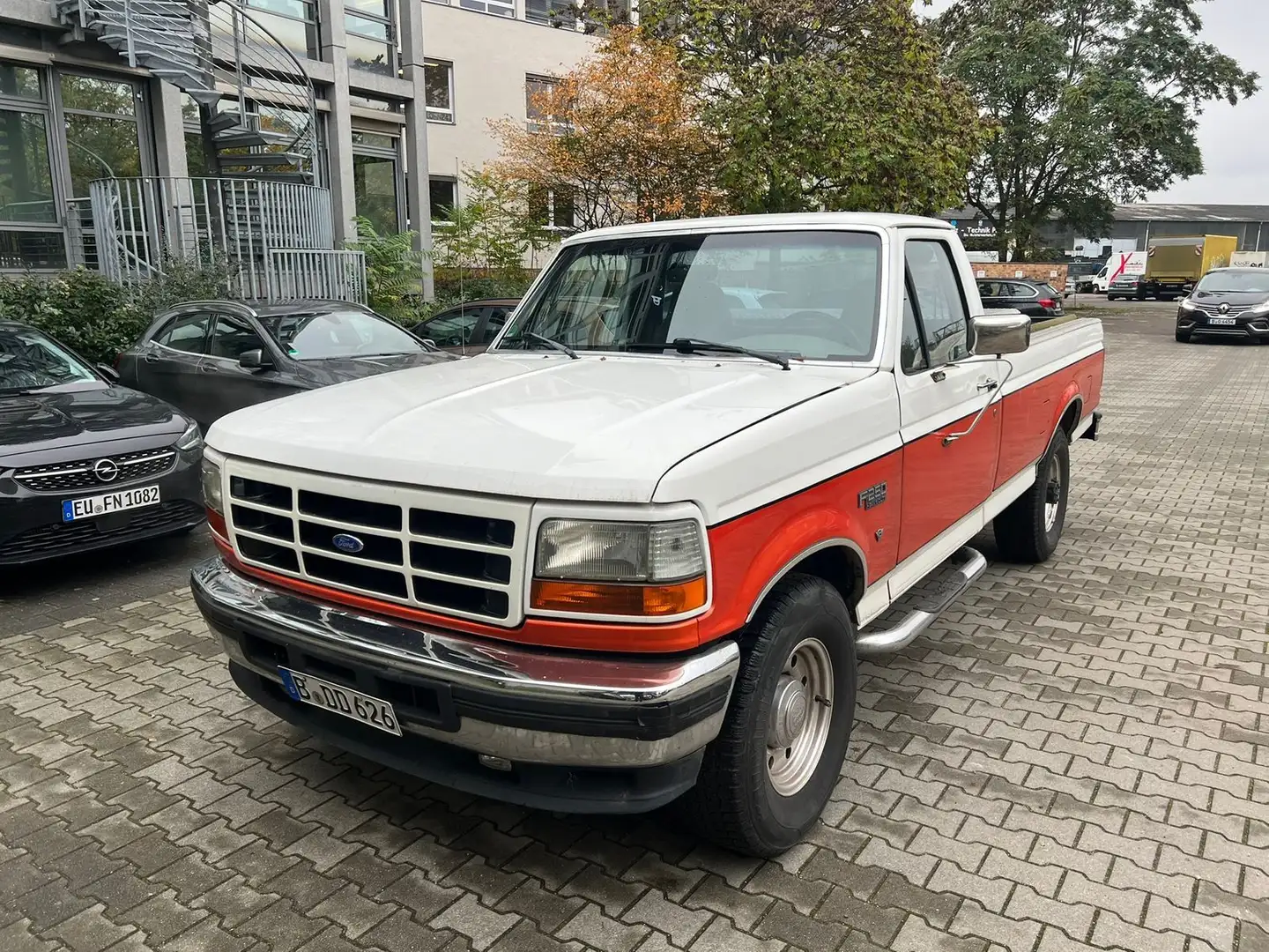 Ford F 250 Wit - 1