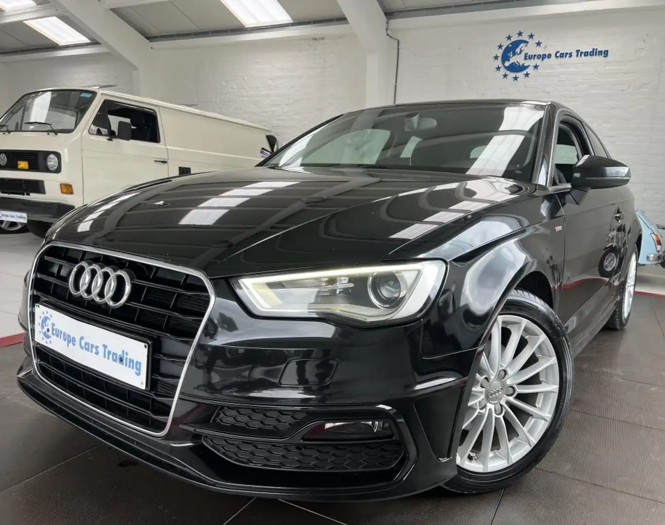 Audi A3 1.6 TDI 110 CH S-LINE GAR 12M Negro - 1
