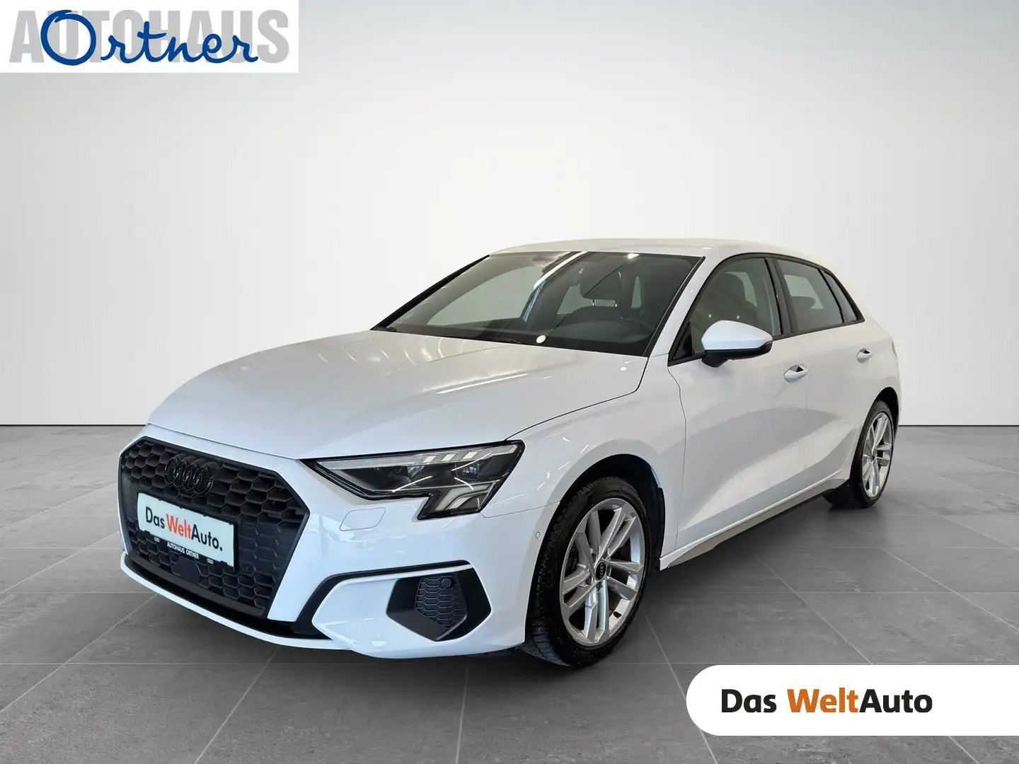Audi A3 30 TFSI intense Weiß - 1