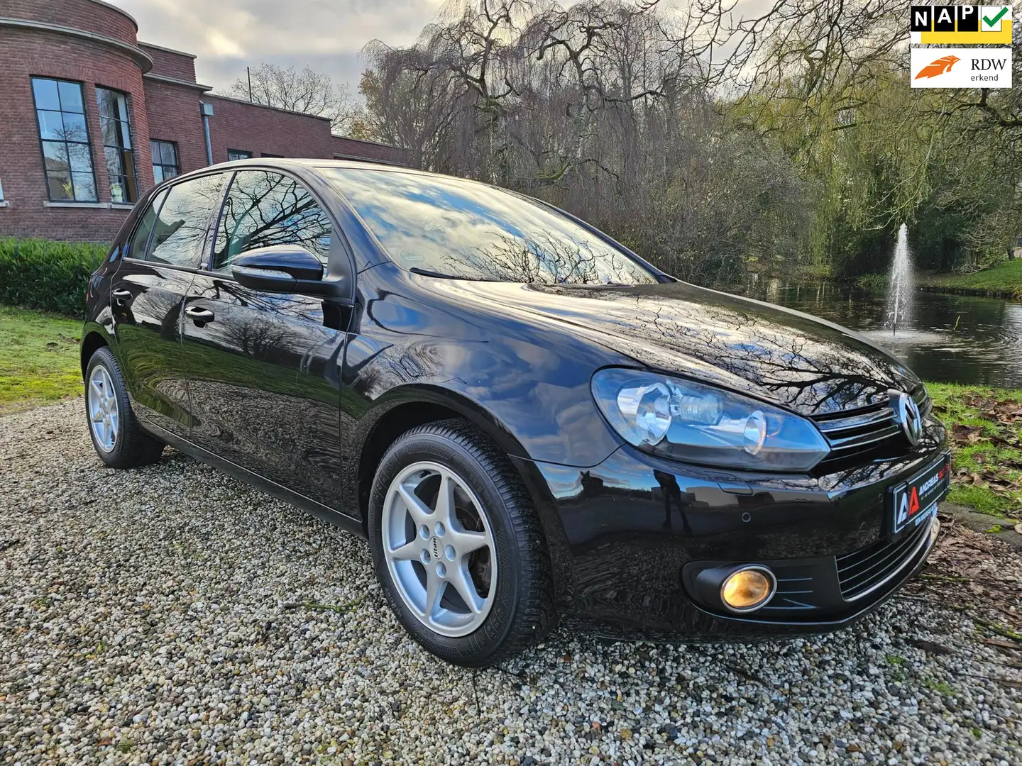Volkswagen Golf 1.4 TSI highline 5-deurs AIRCO/cruise/6-bak Zwart - 1