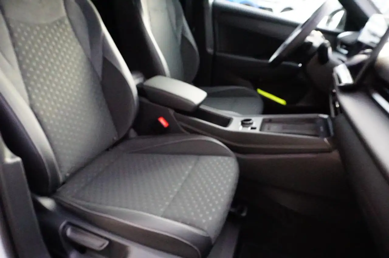 Volkswagen T-Roc R-Line "Black Style" 1.5 l TSI 7-Gang-DSG Navi,LED 14