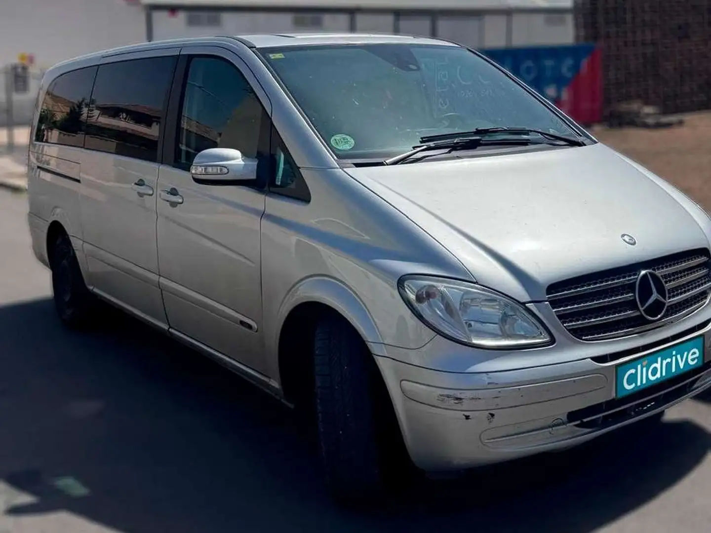 Mercedes-Benz Viano 2.2 CDI Trend Larga Gris - 2