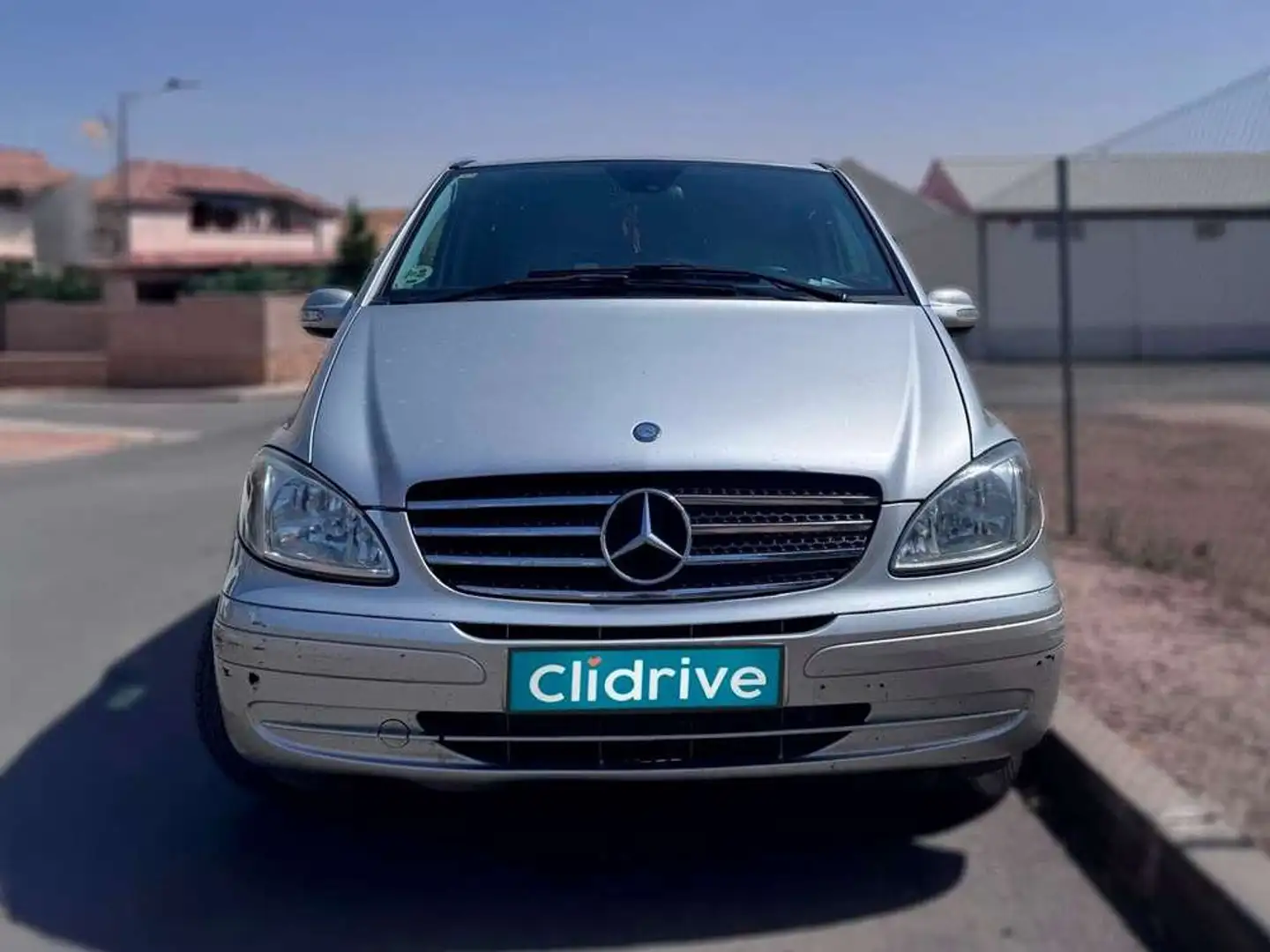 Mercedes-Benz Viano 2.2 CDI Trend Larga Gris - 1