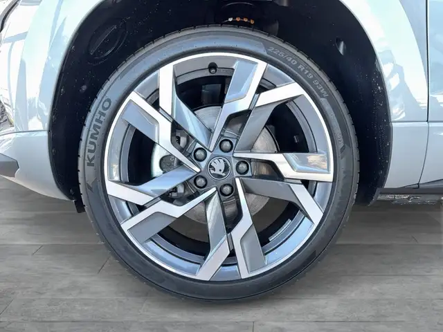 Skoda Karoq view 4