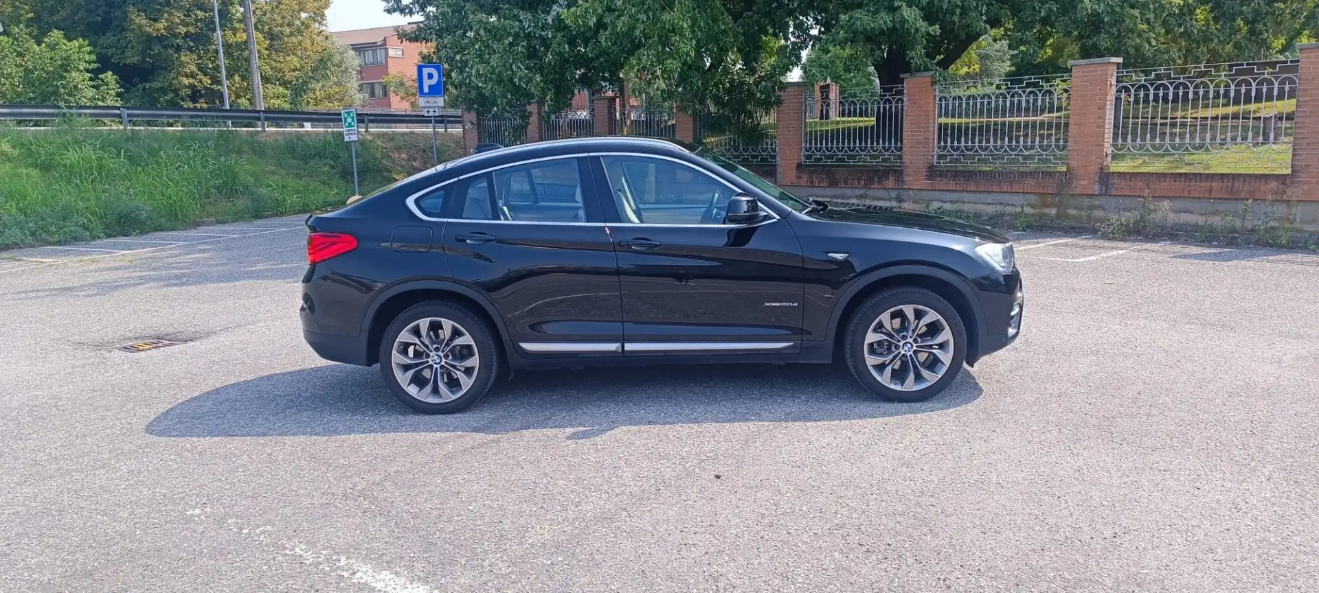 BMW X4 xdrive20d xLine GANCIO TRAINO - 1