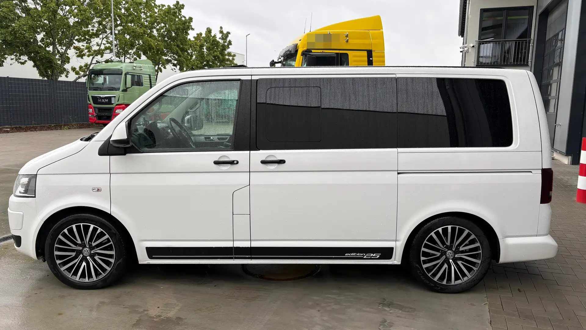 Volkswagen T5 Multivan Multivan Edition 25 4Motion 2.0TDI *VOLL/Dynaudio Blanc - 2