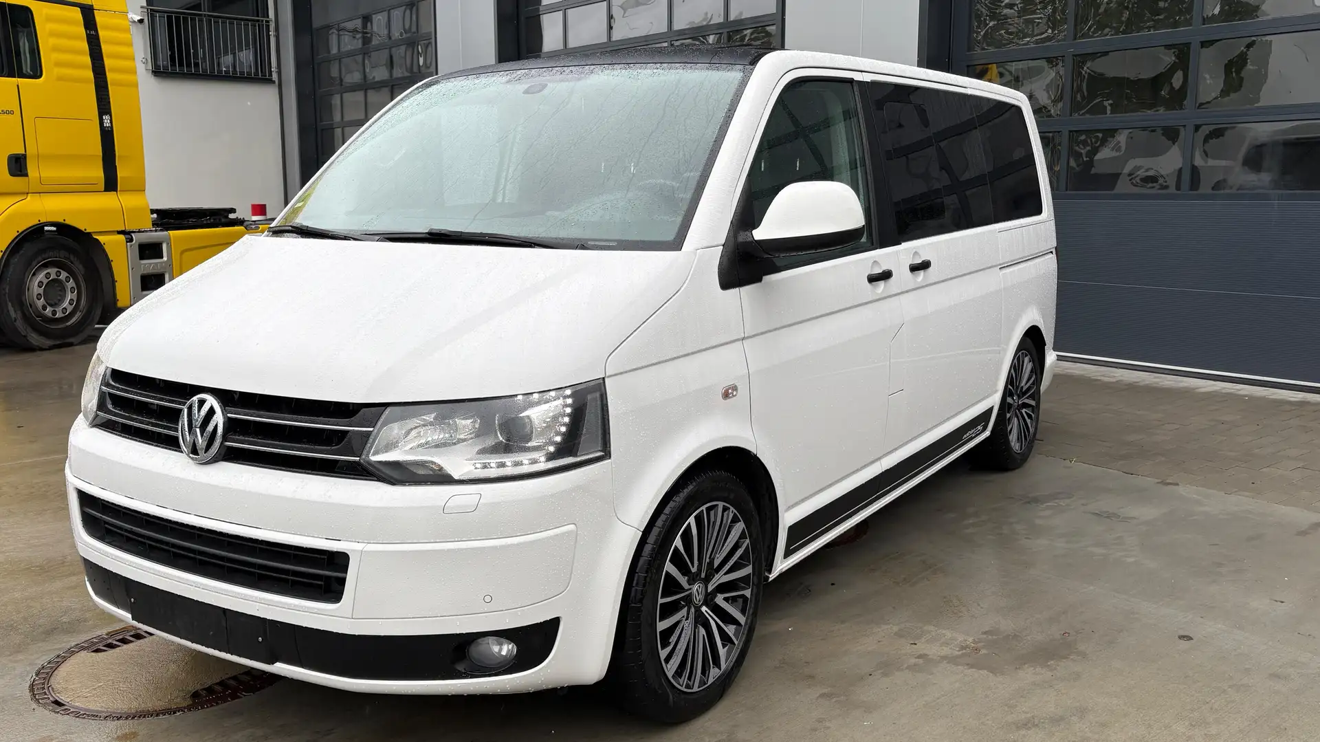 Volkswagen T5 Multivan Multivan Edition 25 4Motion 2.0TDI *VOLL/Dynaudio Blanc - 1