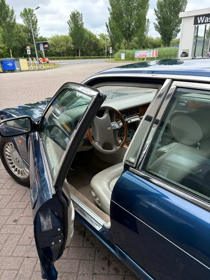 Jaguar Sovereign Sovereign 4.0 Blau - 2