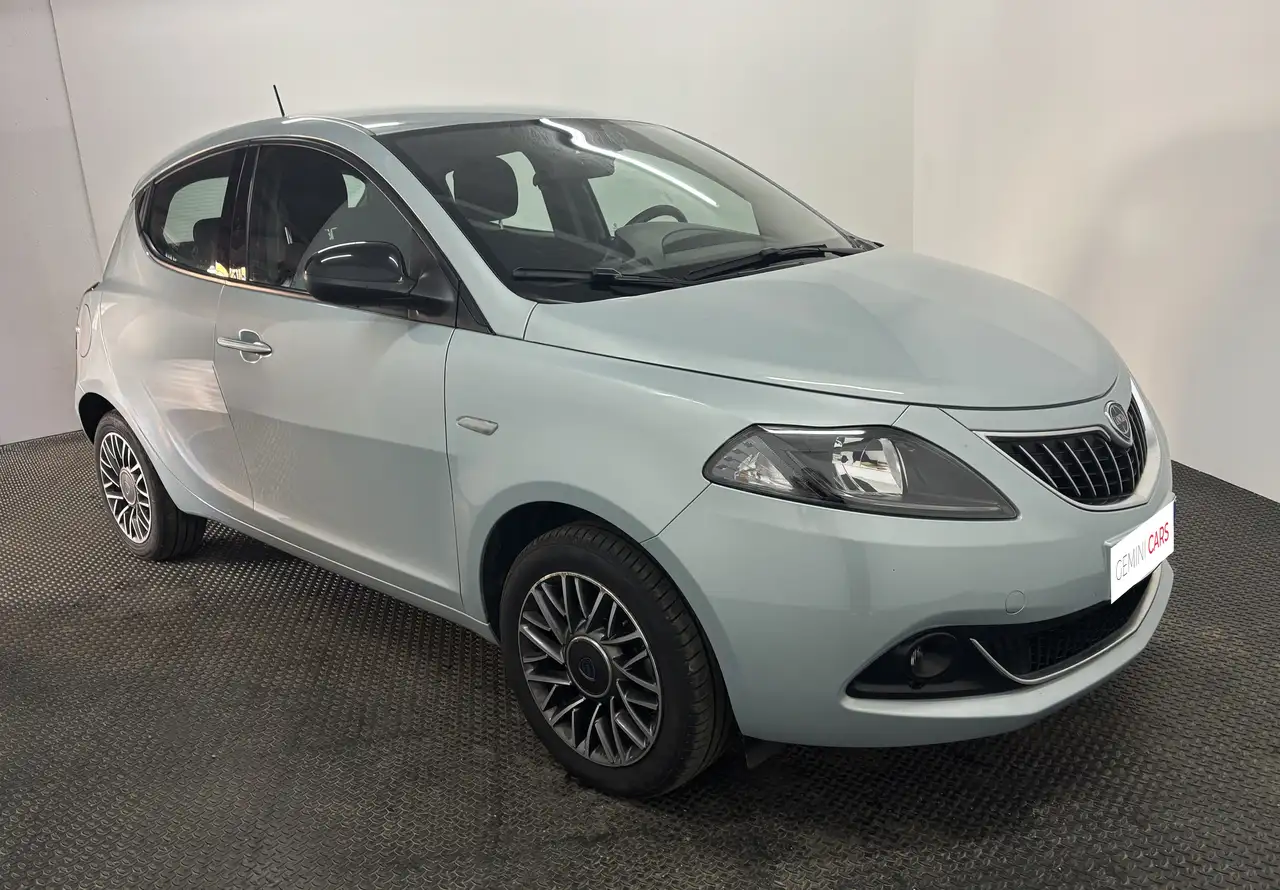 Lancia Ypsilon 2023 — фото 7