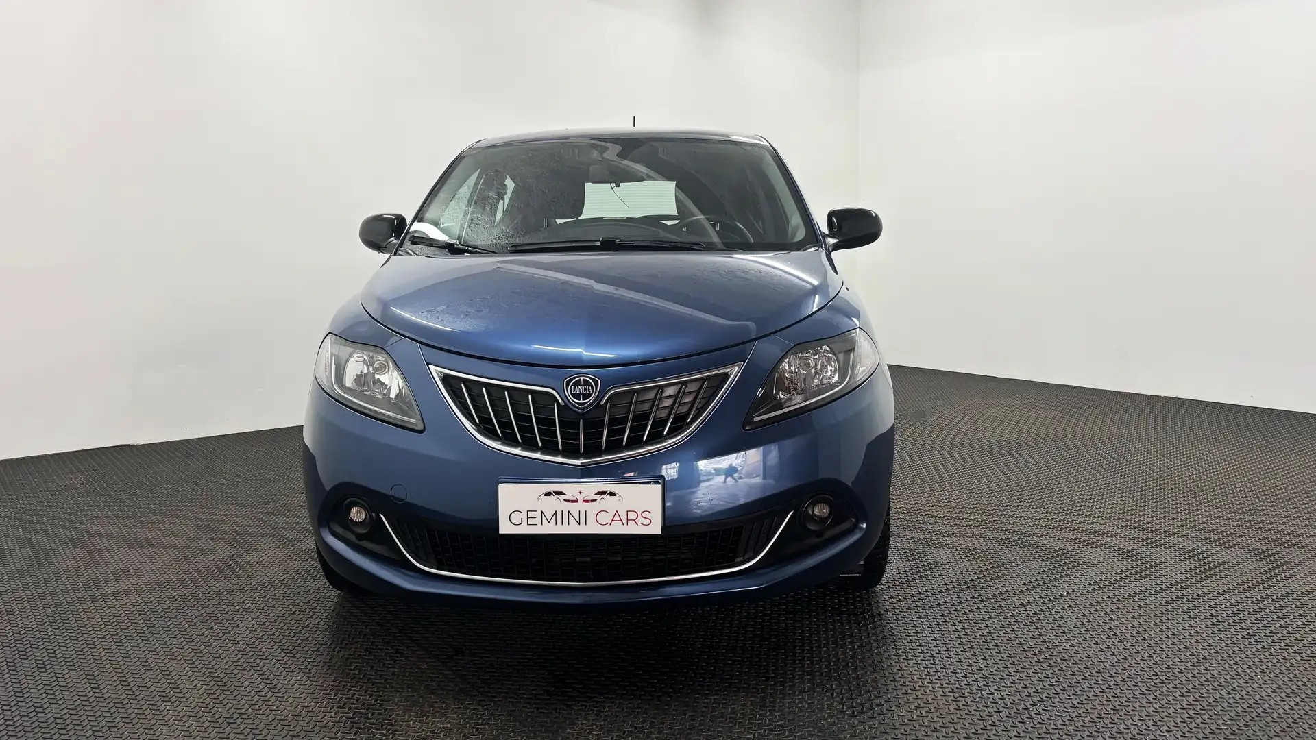 Lancia Ypsilon Ypsilon 1.0 firefly hybrid Gold Plus s Bleu - 2