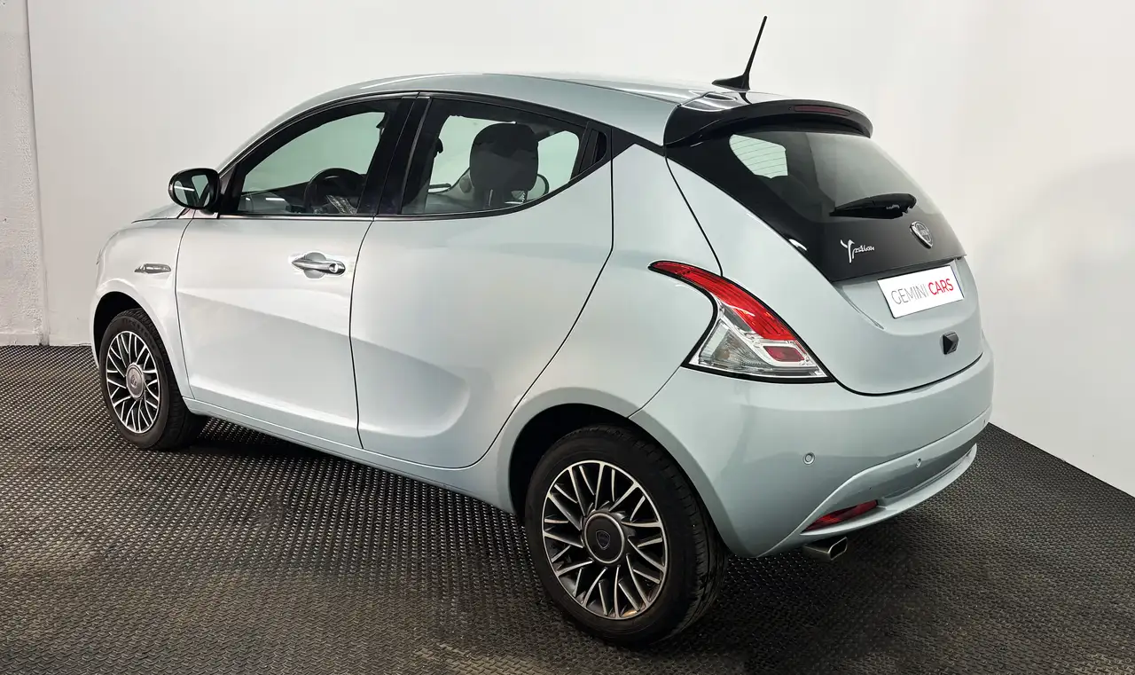Lancia Ypsilon 2023
